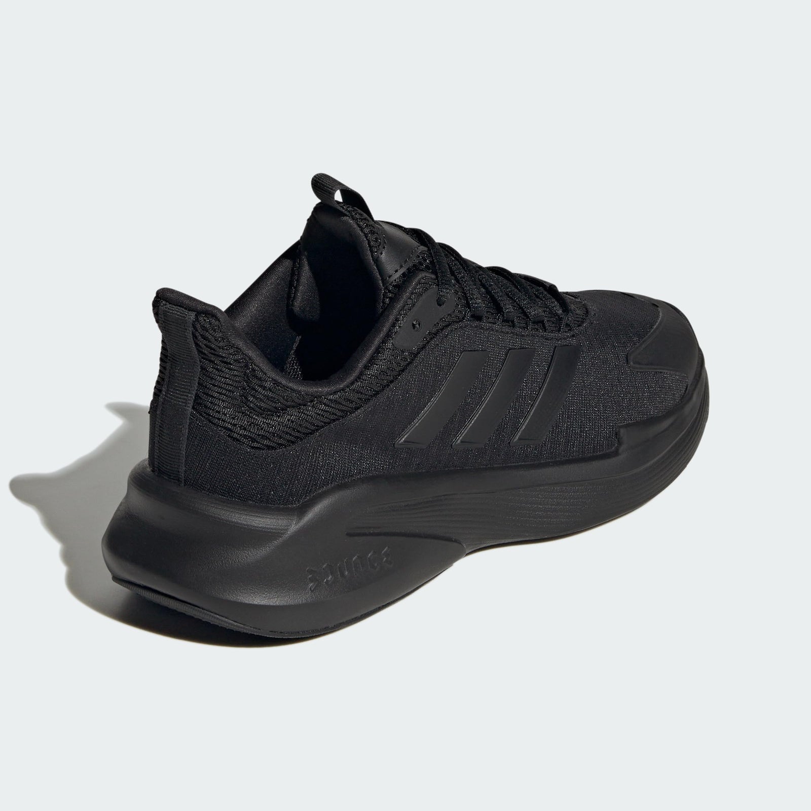adidas womens Sneaker- Damage Box