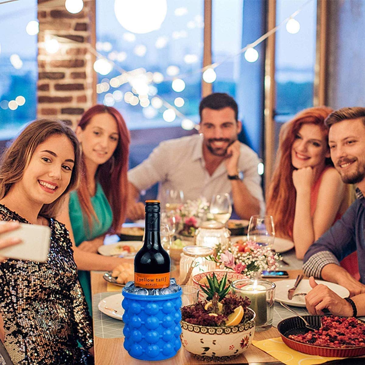 دلو ثلج من السيليكون 2 في 1 وقالب ثلج مع غطاء، صانع مكعبات ثلج من السيليكون، صانع مكعبات ثلج محمول من السيليكون (أزرق) - به خدوش