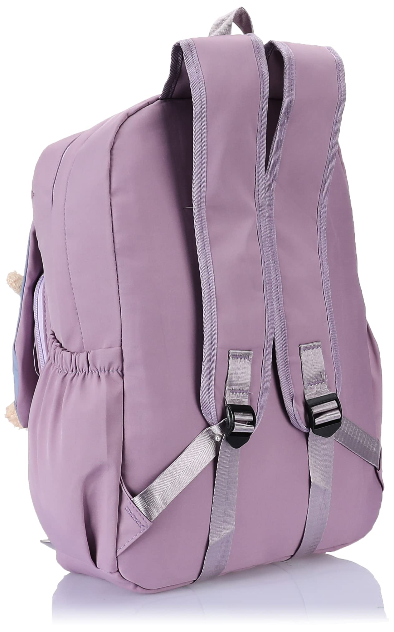 شنط ظهر عامة للبنات توفر مزيجاً من العملية والراحة والأناقة للاستخدام اليومي. مصنوعة من خامات متينة وخفيفة الوزن، وتوفر مساحة كافية لحمل الكتب والأدوات الشخصية.