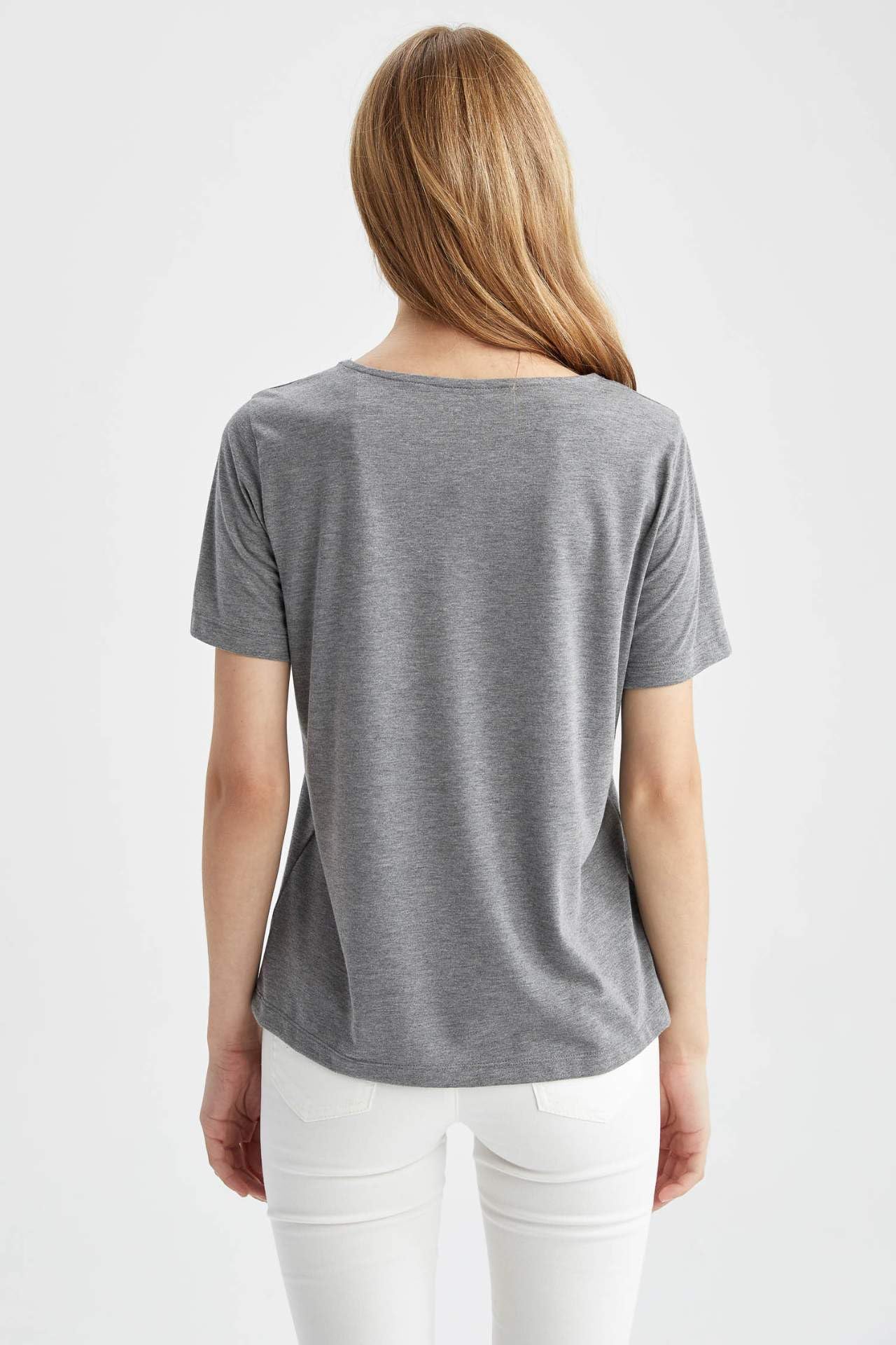 DeFacto Glittery Scoop V-Neck Short Sleeve Basic T-Shirts for Women - Safqqa Egypt