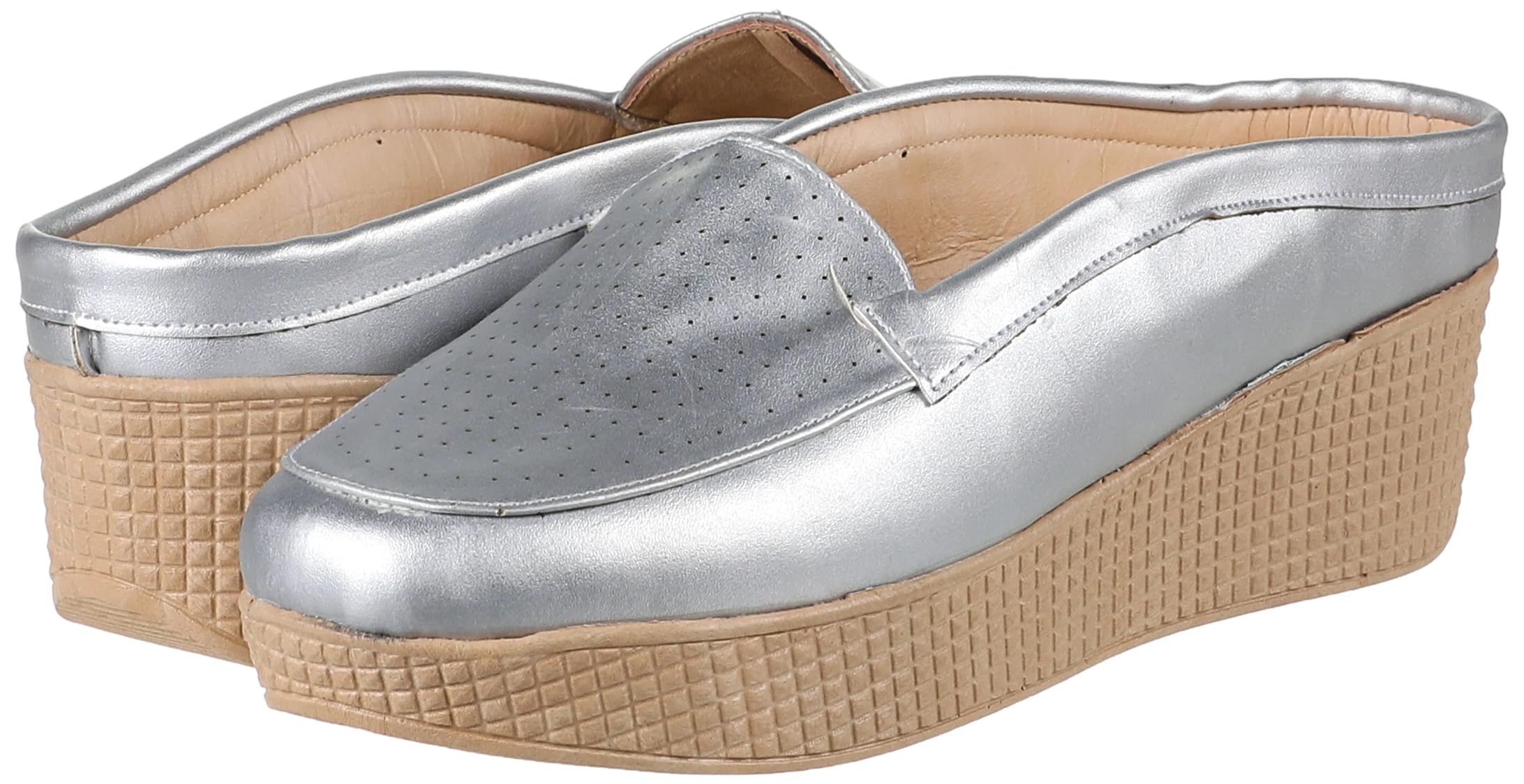 أحذية SWAY للنساء تجمع بين الأناقة والراحة والمتانة للاستخدام اليومي. تصميمها مزود بنعل داعم ومصنوعة من مواد عالية الجودة لتوفير راحة طوال اليوم  – Safqqa Egypt