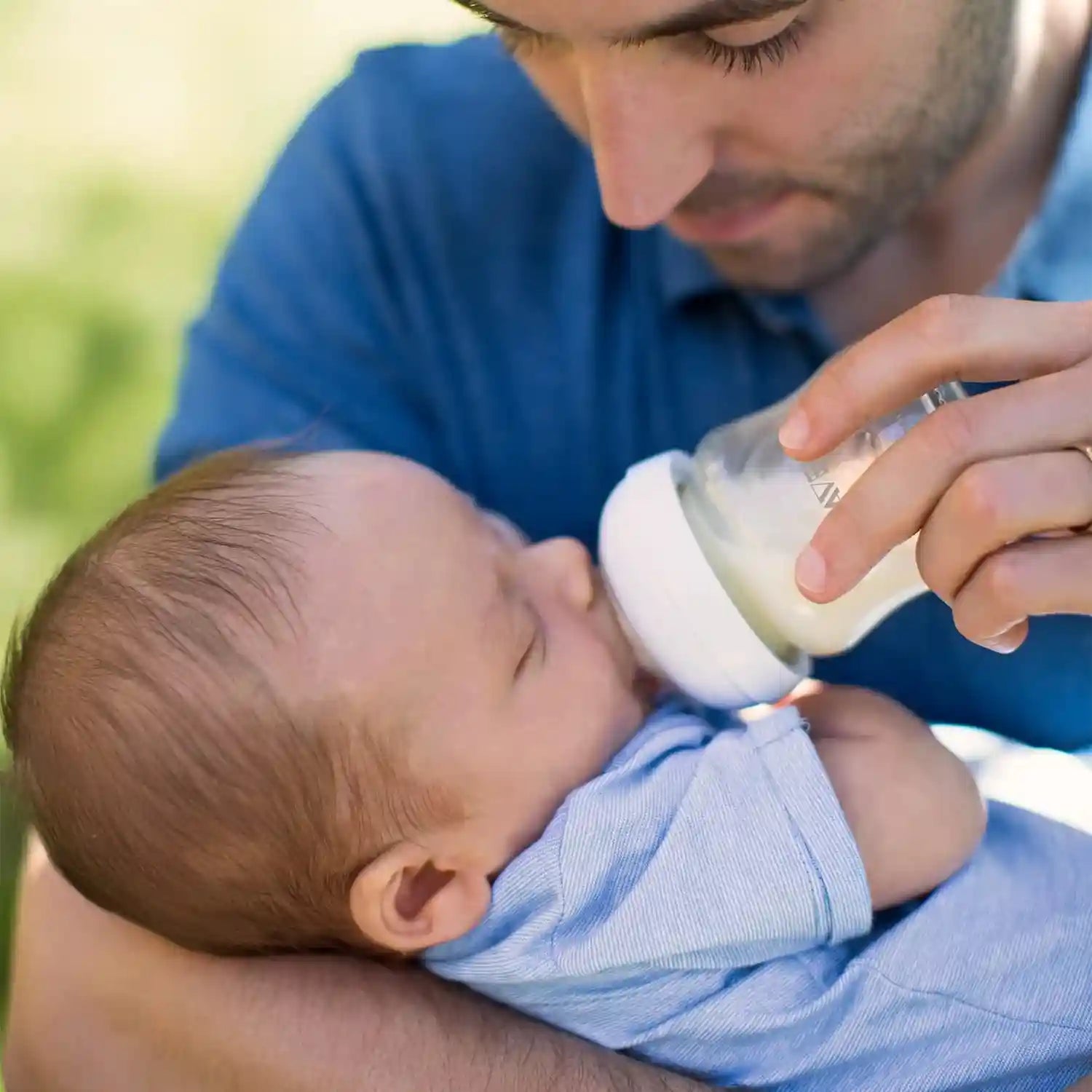 Philips Avent Natural Glass Baby Bottle 240ml +1Months Easy to Combine with Breastfeeding/Allows Natural Latch - Safqqa Egypt