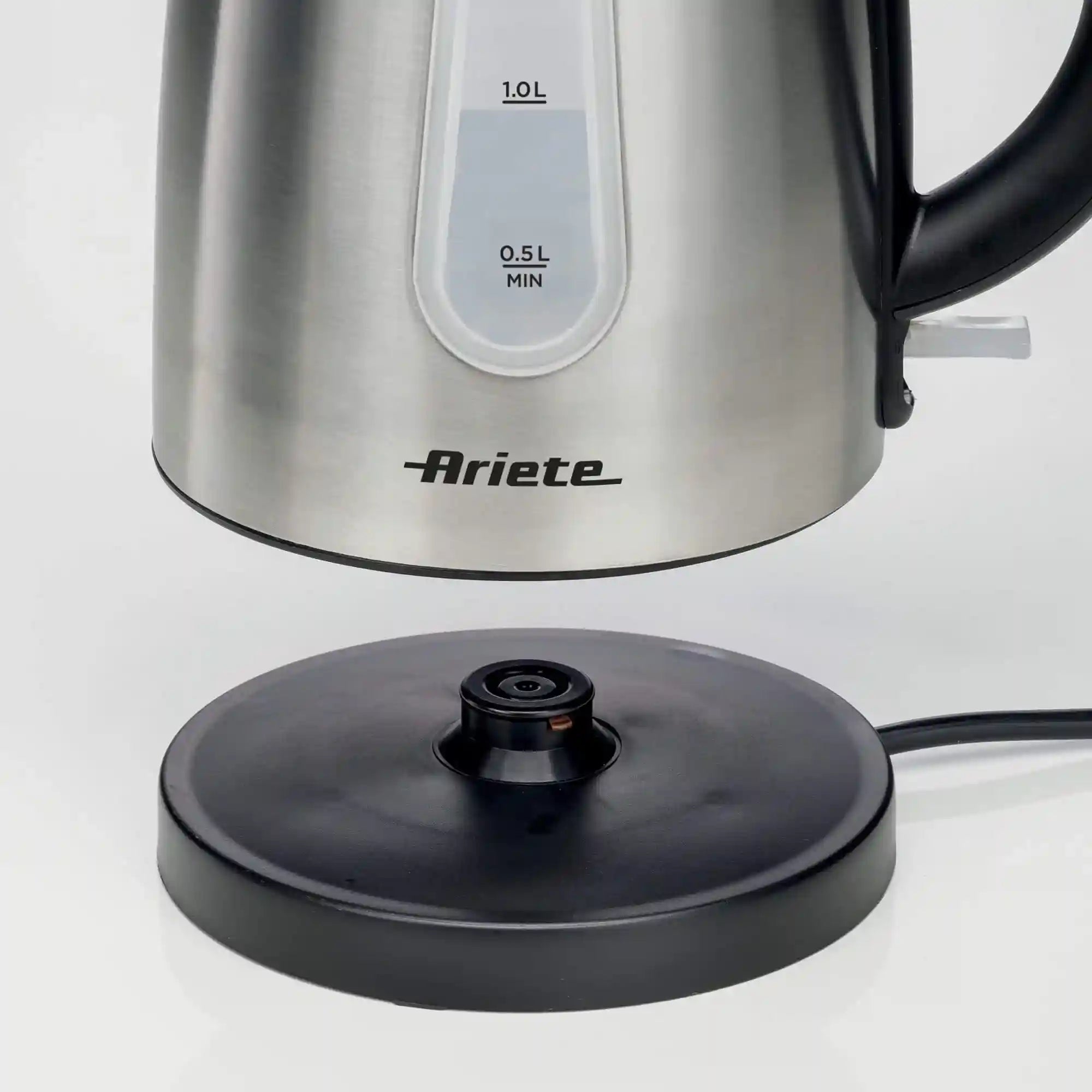 Ariete Metal Kettle, 1.7 Litres Capacity, Wireless Base, Overheat Protection