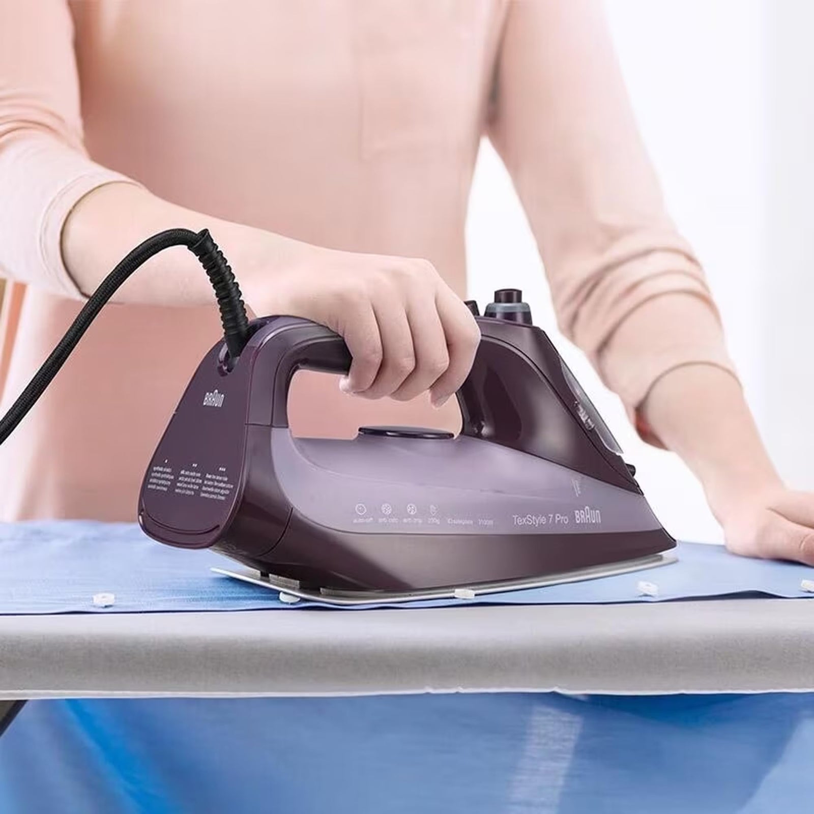 Braun TexStyle 7 Pro SI7181VI Steam Iron – 3100W, FreeGlide 3D, EloxalPlus Soleplate, Precision Tip, Vertical Steaming, Auto-Off, 300ml Tank – Violet-Damage Box