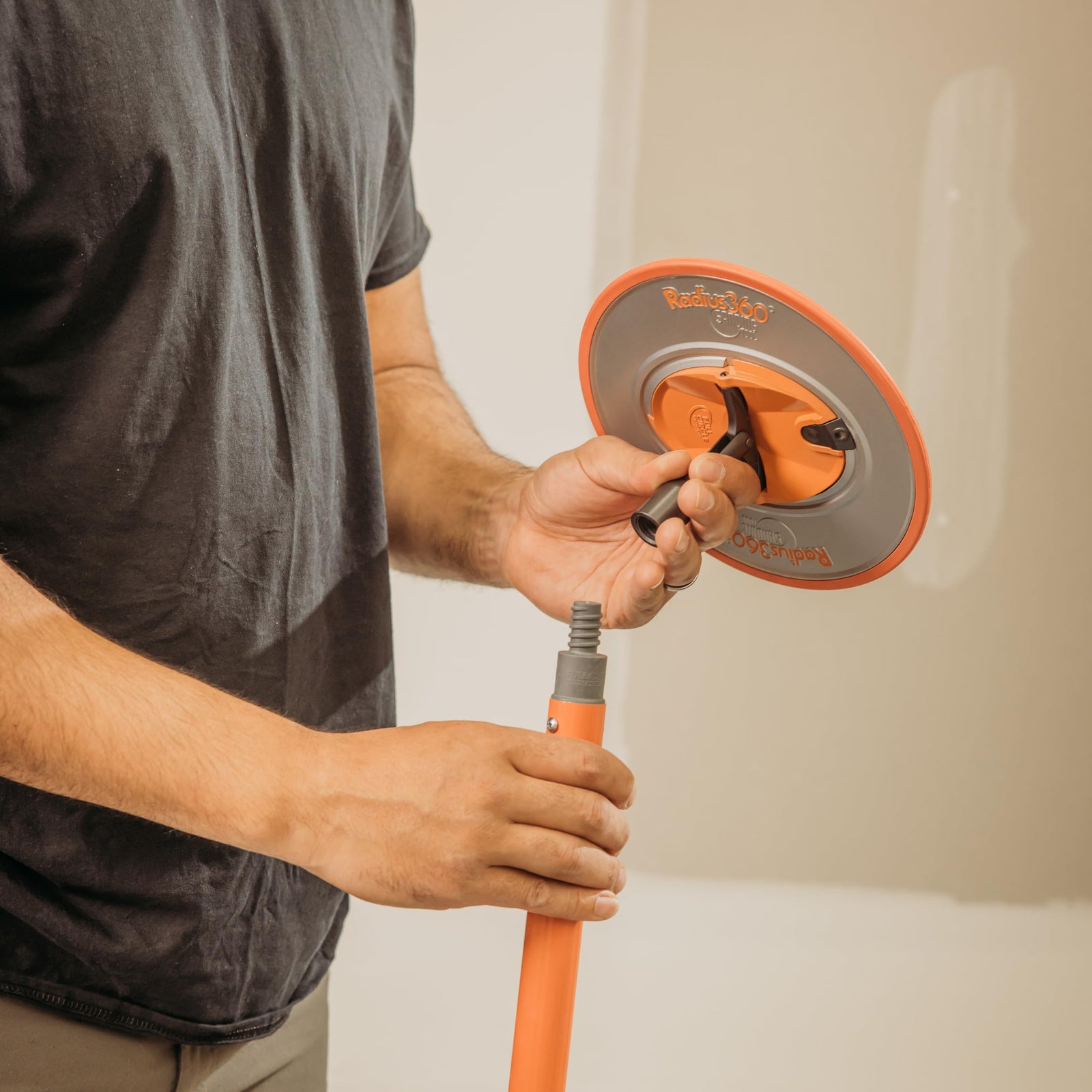 Full Circle International Radius360 Sanding Tool with Interchangeable Center Hub 9 Inch Round, 1-Pack