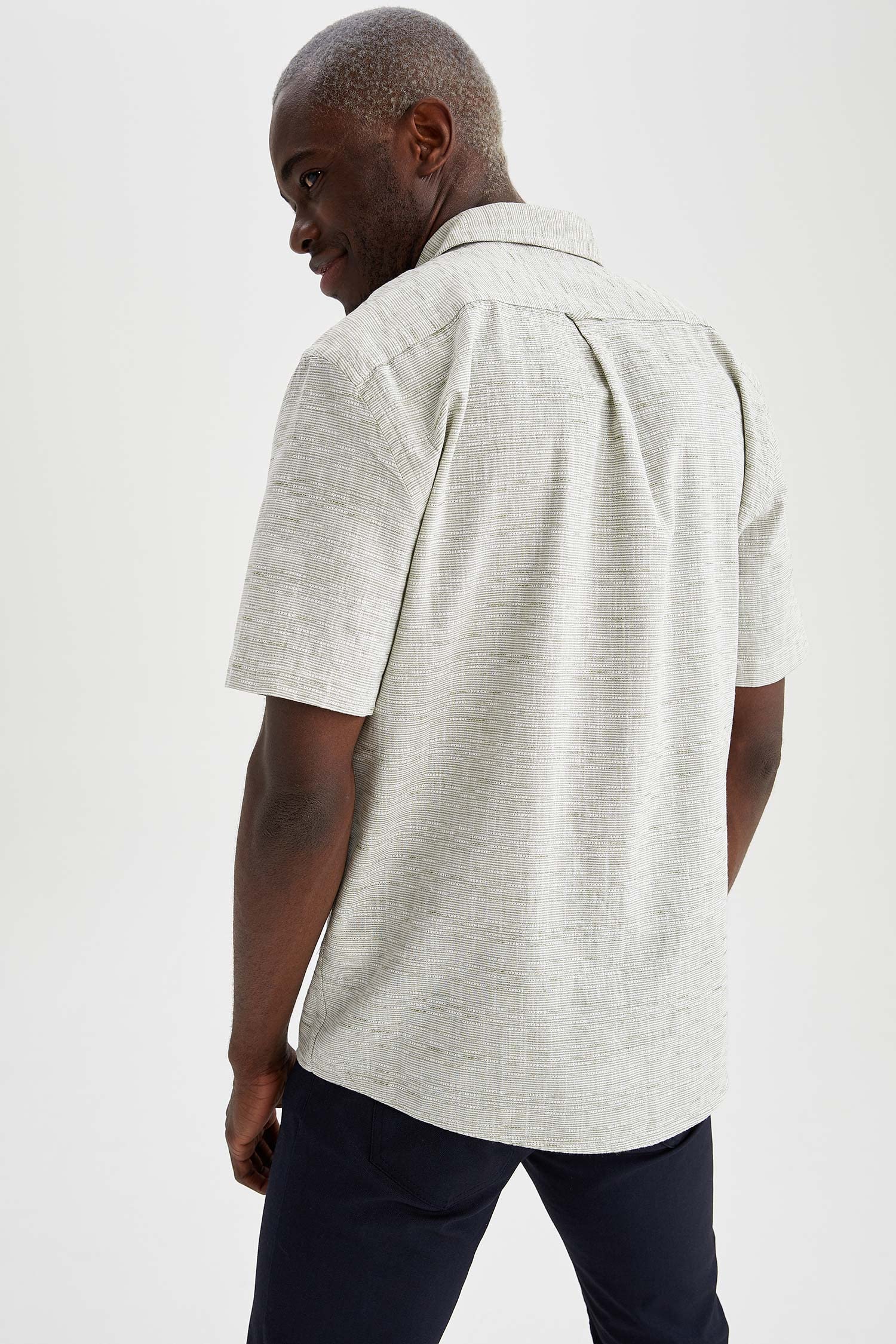 DeFacto mens U3706AZ Shirt - Safqqa Egypt