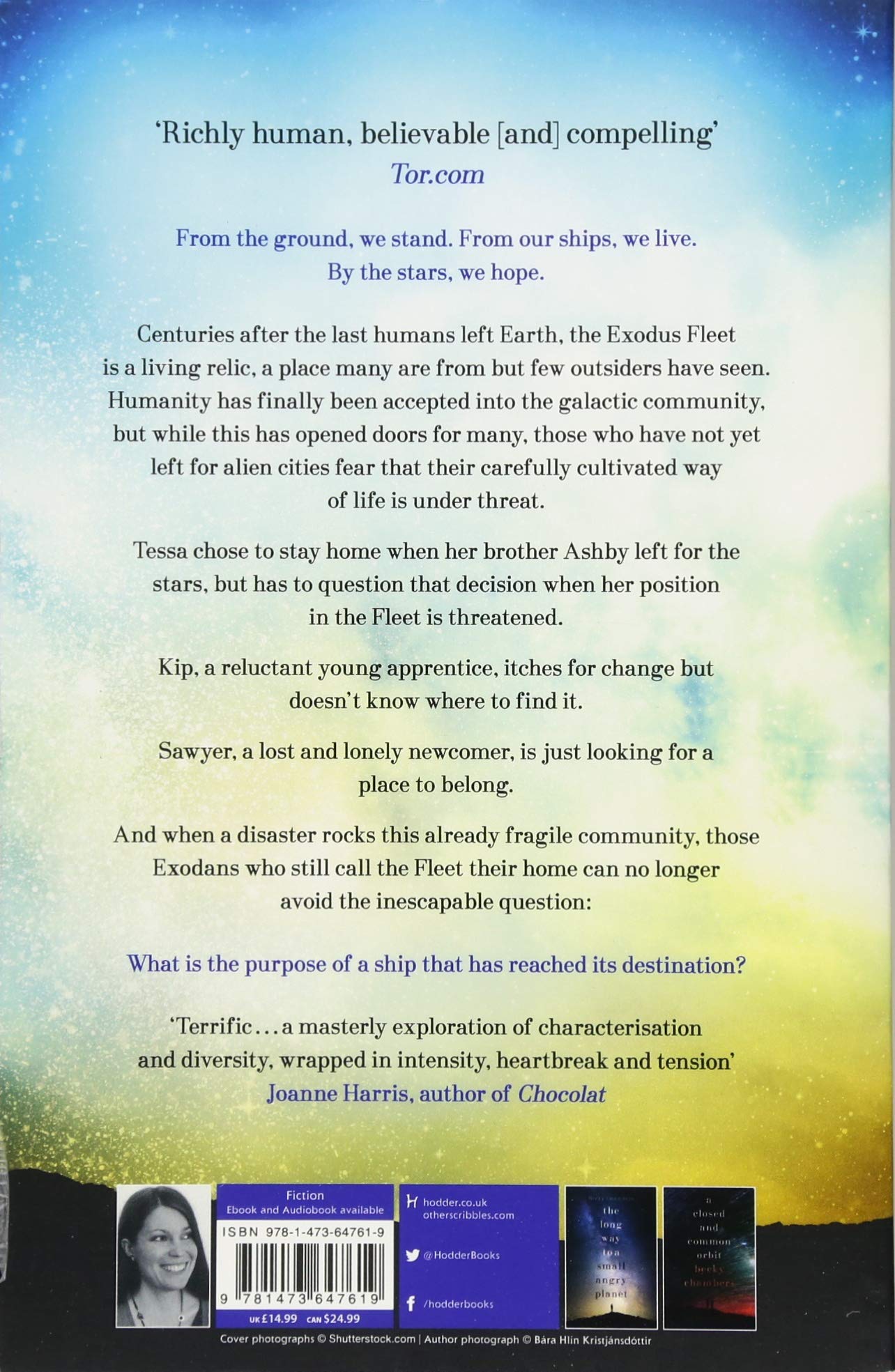 رواية Record of a Spaceborn Few: سلسلة المسافرين من منشورات هودر آند ستوتون هي رواية خيال علمي إنسانية تتناول مفاهيم الحياة والهوية والانتماء داخل مجتمعات تعيش في الفضاء