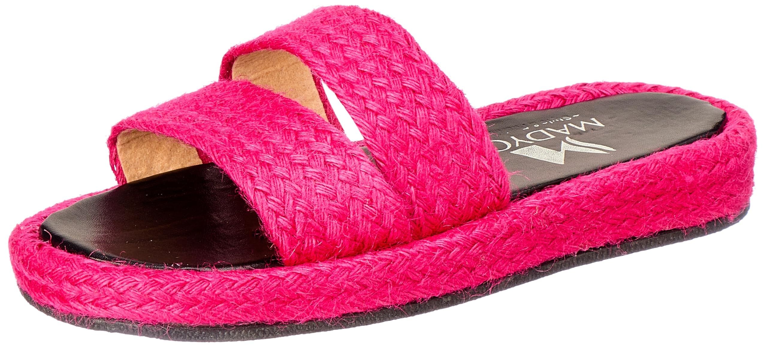 شبشب مديـوس العصري بتصميم فريد ولمسة أناقة مريحة