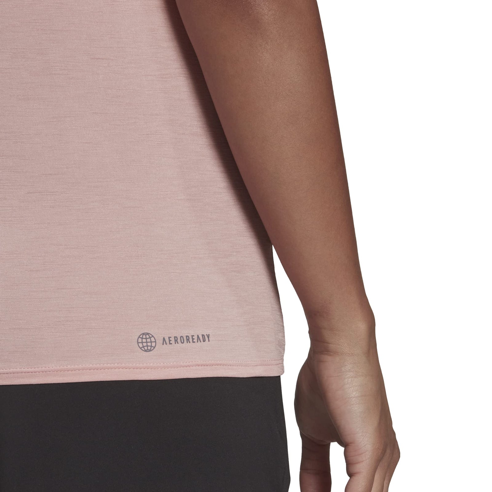 تي شيرت نسائي رياضي قصير الأكمام من أديداس