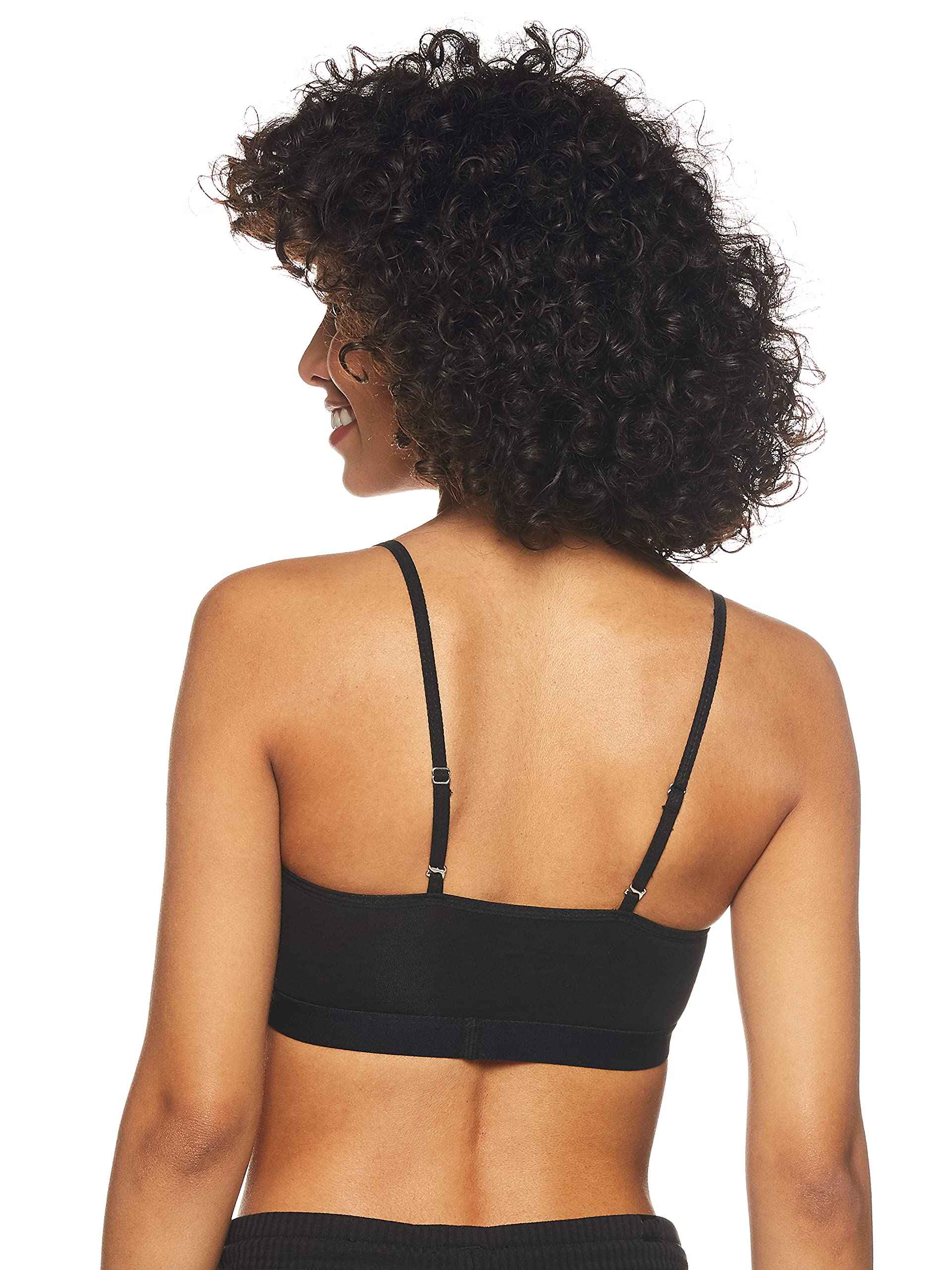 حمالة الصدر النسائية من فروت أوف ذا لوم. مصنوعة من قماش ناعم ومتنفس، توفر ارتداءً خفيفاً وسلساً يتكيف مع حركة الجسم.