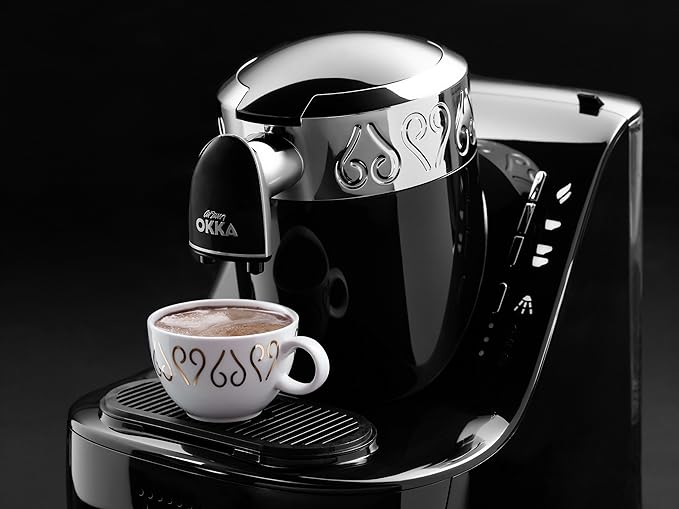ماكينة قهوة تركية كهربائية من ماركة أرزوم موديل OK002C لون أسود بحالة استعمال خفيف