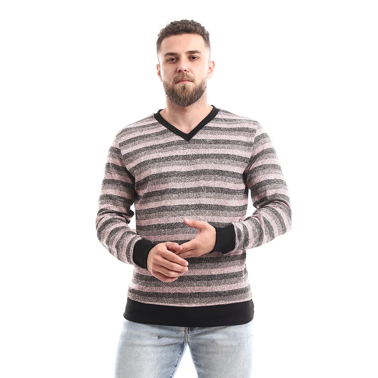 Off Cliff Pullover For Men,Regular fit suitable for layering or standalone wear.