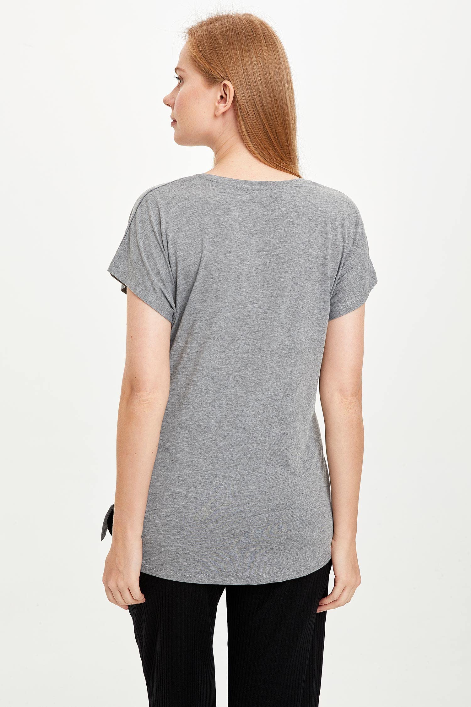 تي شيرت نسائي DeFacto R3377AZ