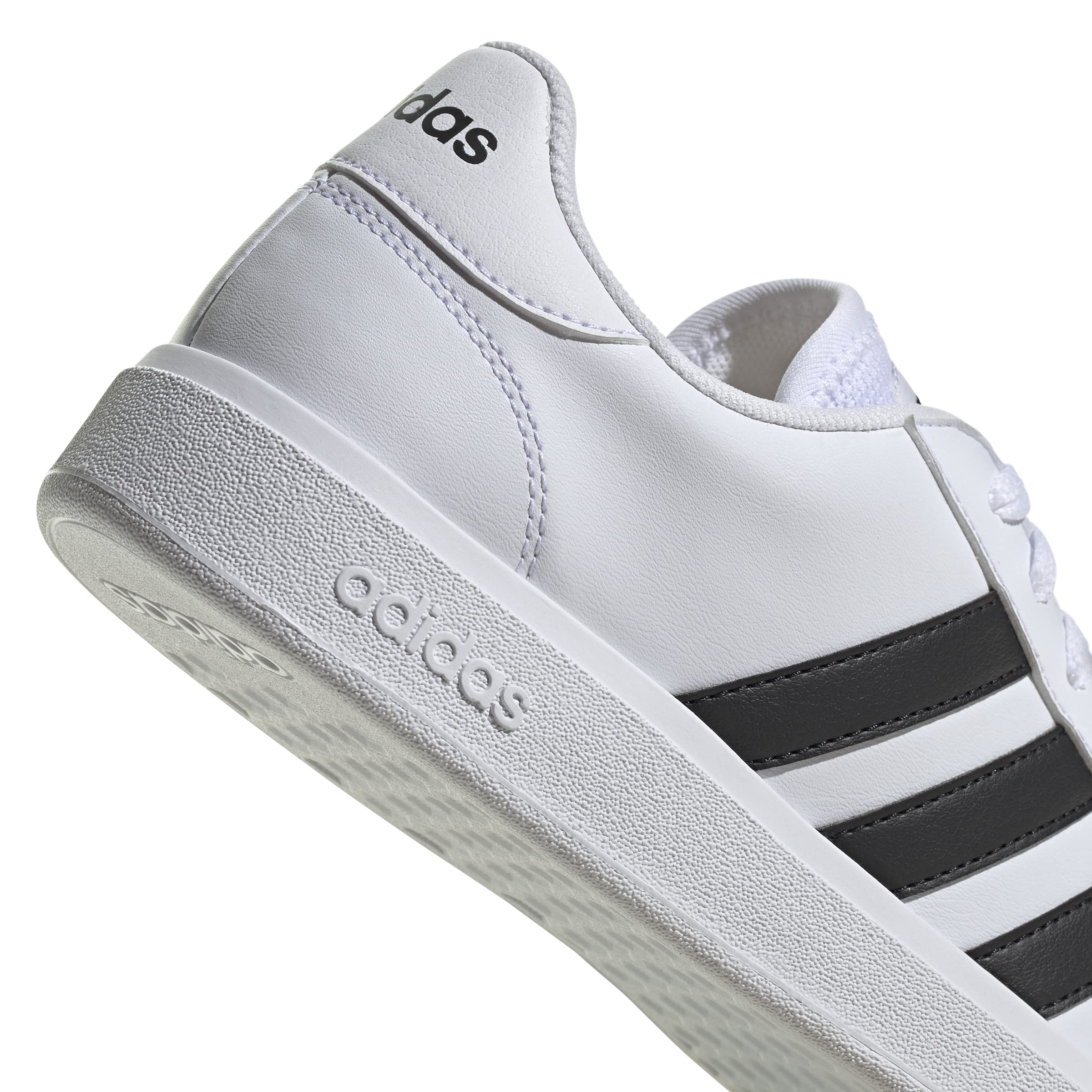 adidas womens 2.0 Sneaker- No Box