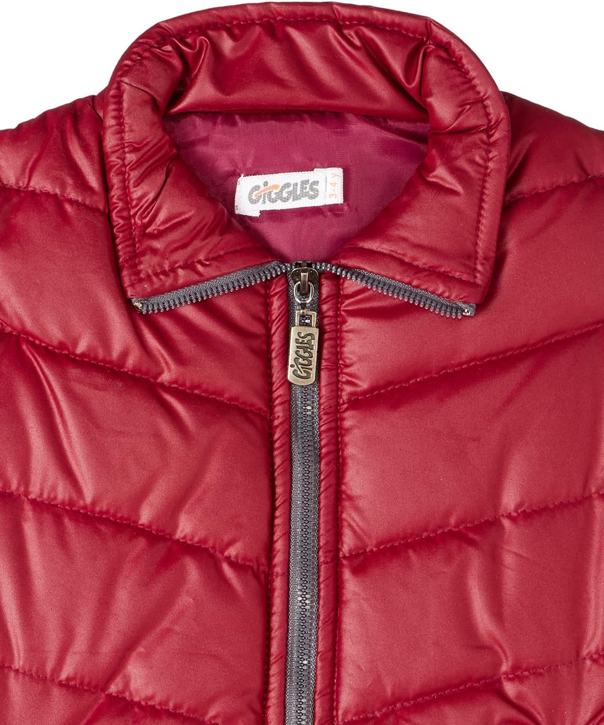 سترة مبطنة بسحاب من Giggles للأطفال الصغار توفر الدفء والراحة مع لمسة لطيفة من الأناقة. 