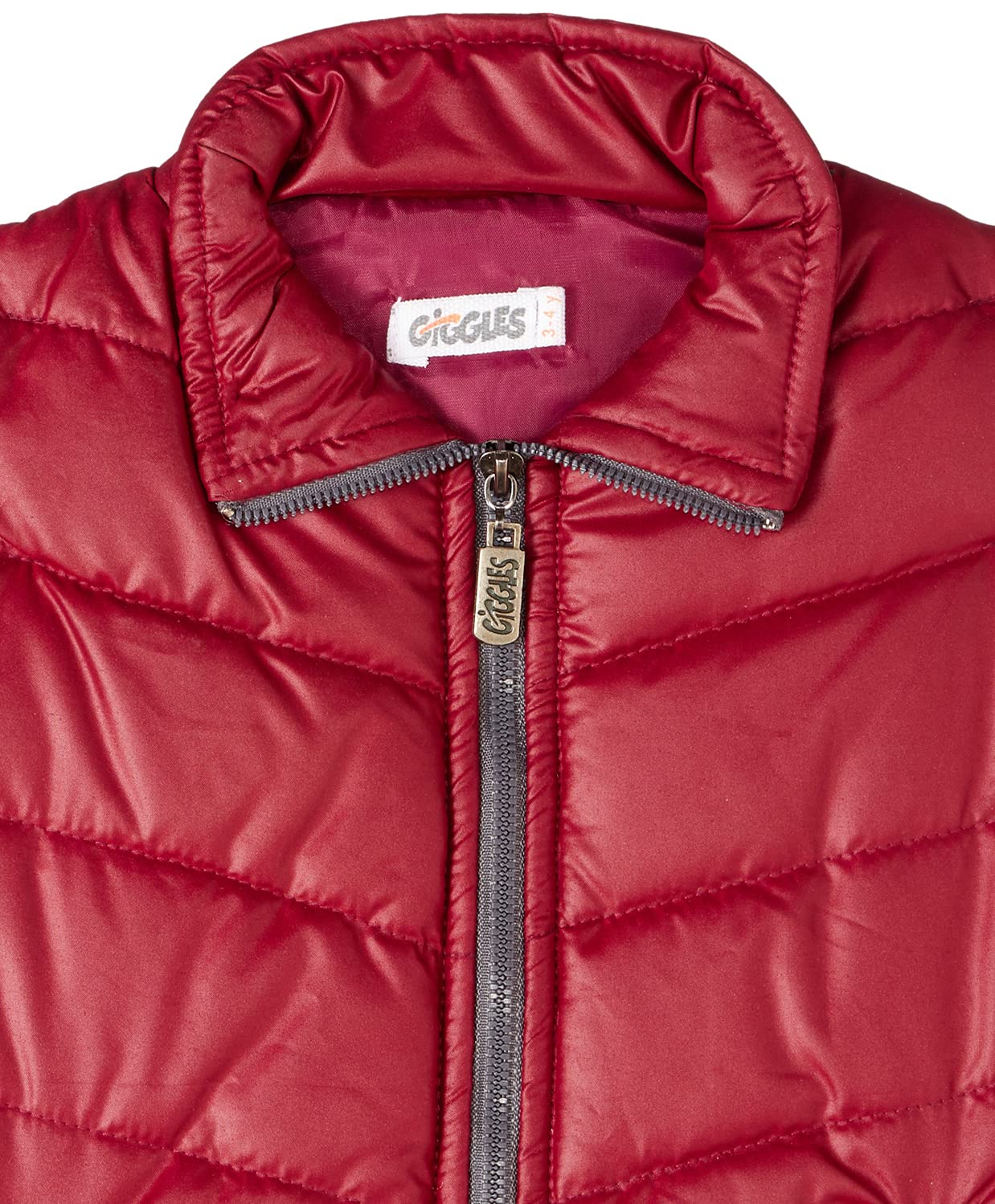 سترة مبطنة بسحاب من Giggles للأولاد تجمع بين الدفء والراحة والتصميم العصري.