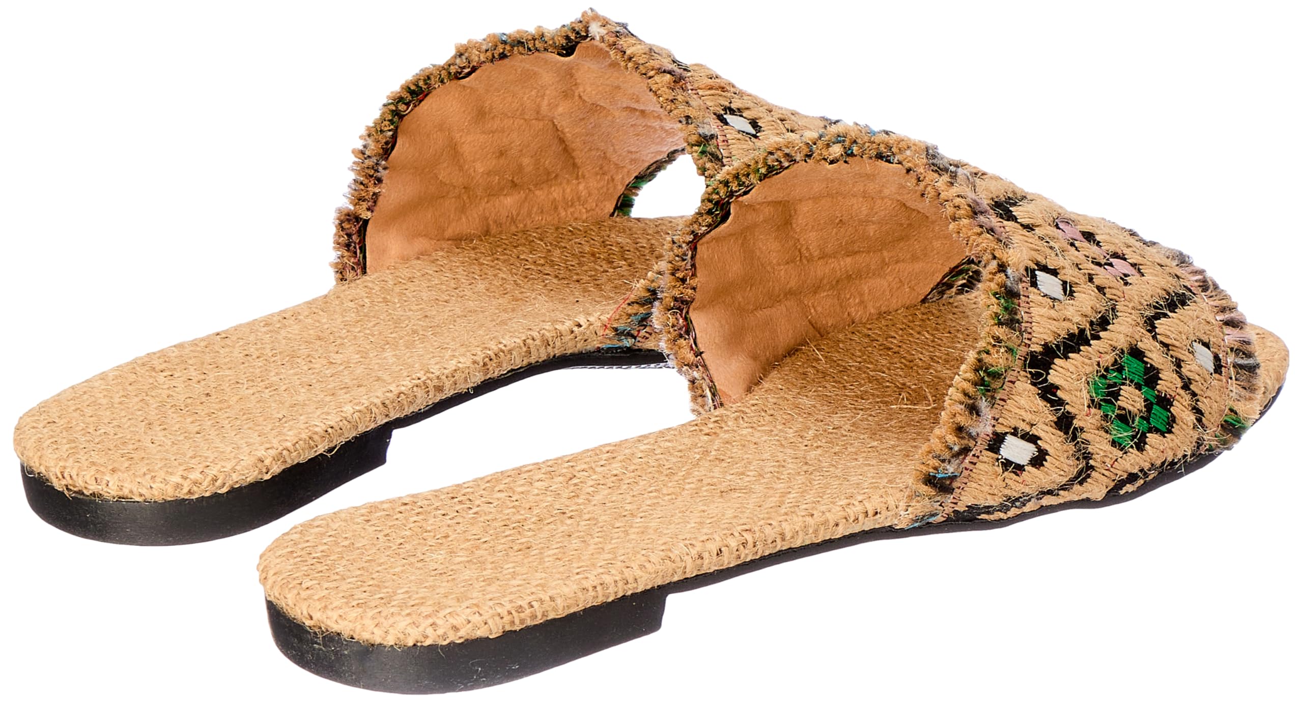 شبشب MADYOS المسطح للنساء يجمع بين الراحة والأناقة الكاجوال. مصنوع من مواد ناعمة ومتينة لتوفير راحة طوال اليوم 