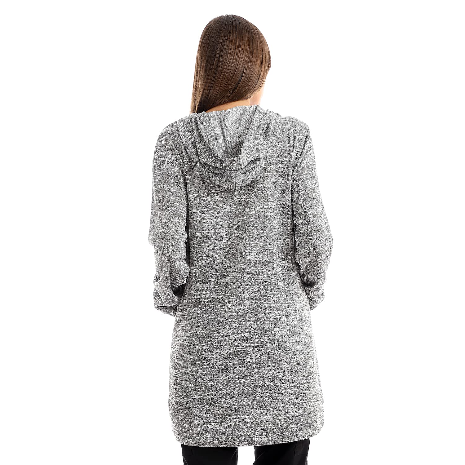 هودي JAMILA للنساء يأتي بتصميم عملي ومريح يوفر الدفء والإطلالة الكاجوال الأنيقة. مصنوع من خامة ناعمة ودافئة 