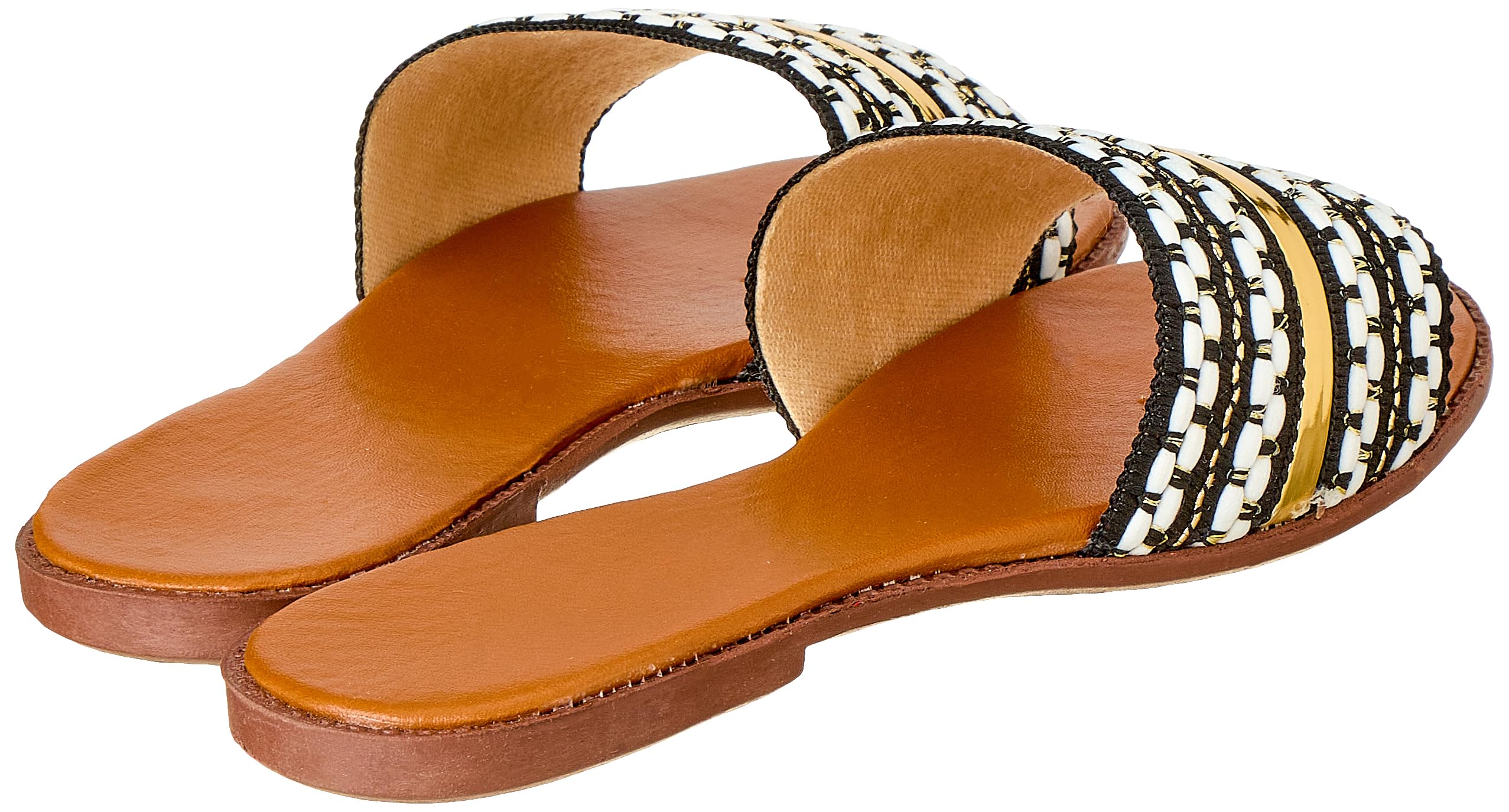 شبشب نسائي من سواي بتصميم سهل الارتداء من أجل الراحة