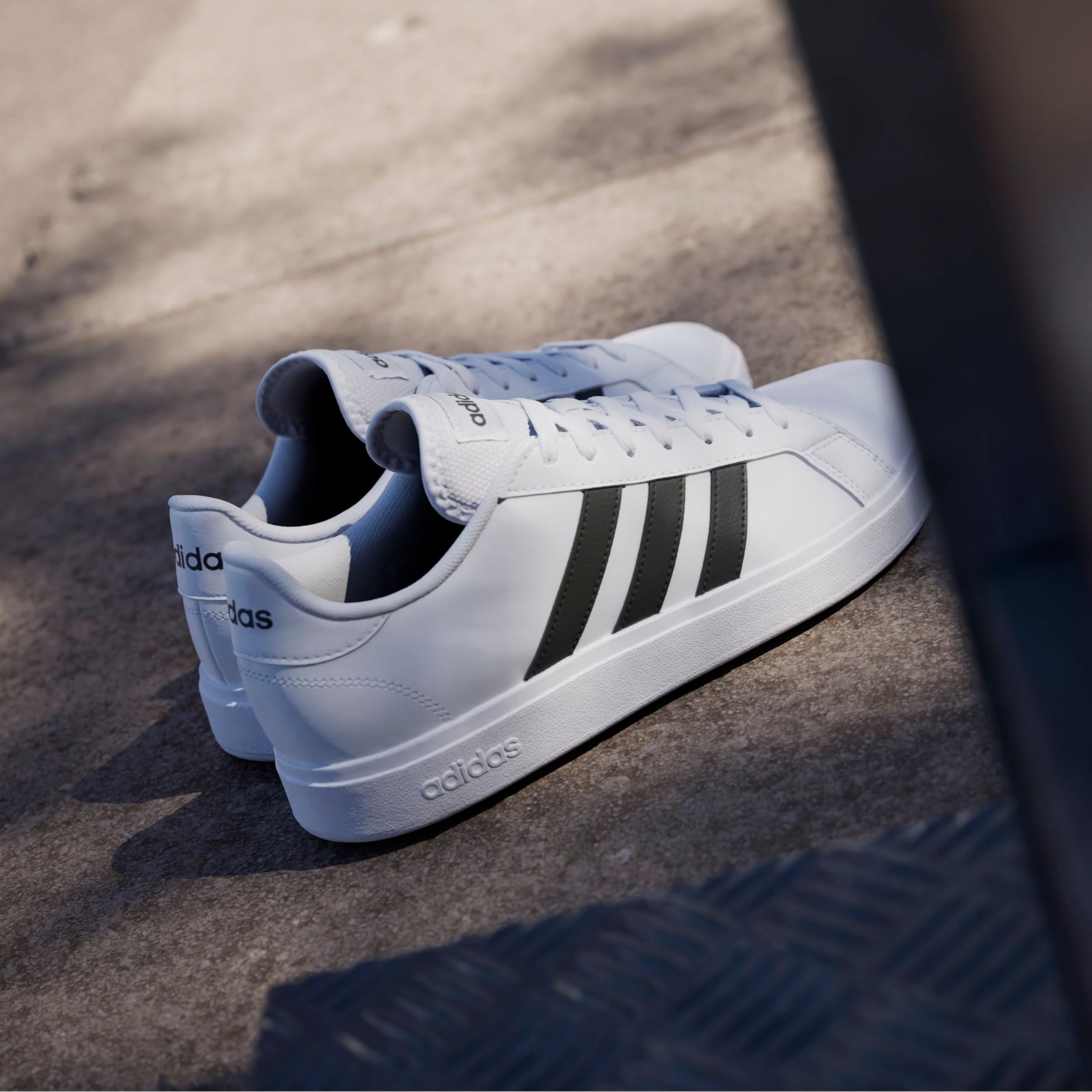 adidas mens  2.0 Sneaker