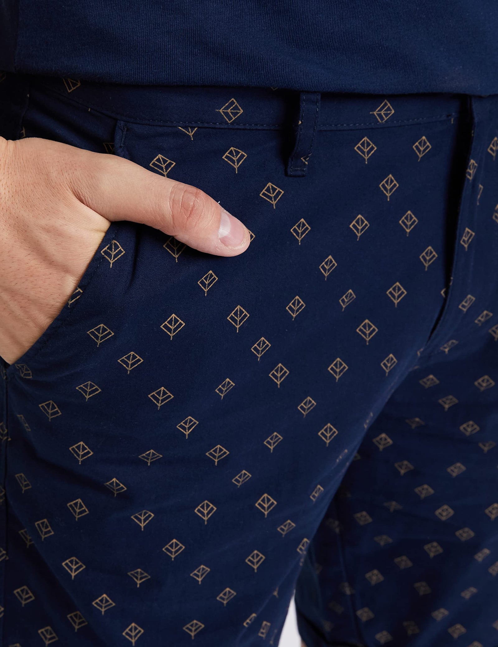 Diverse Men’s Shorts – Comfortable & Stylish
