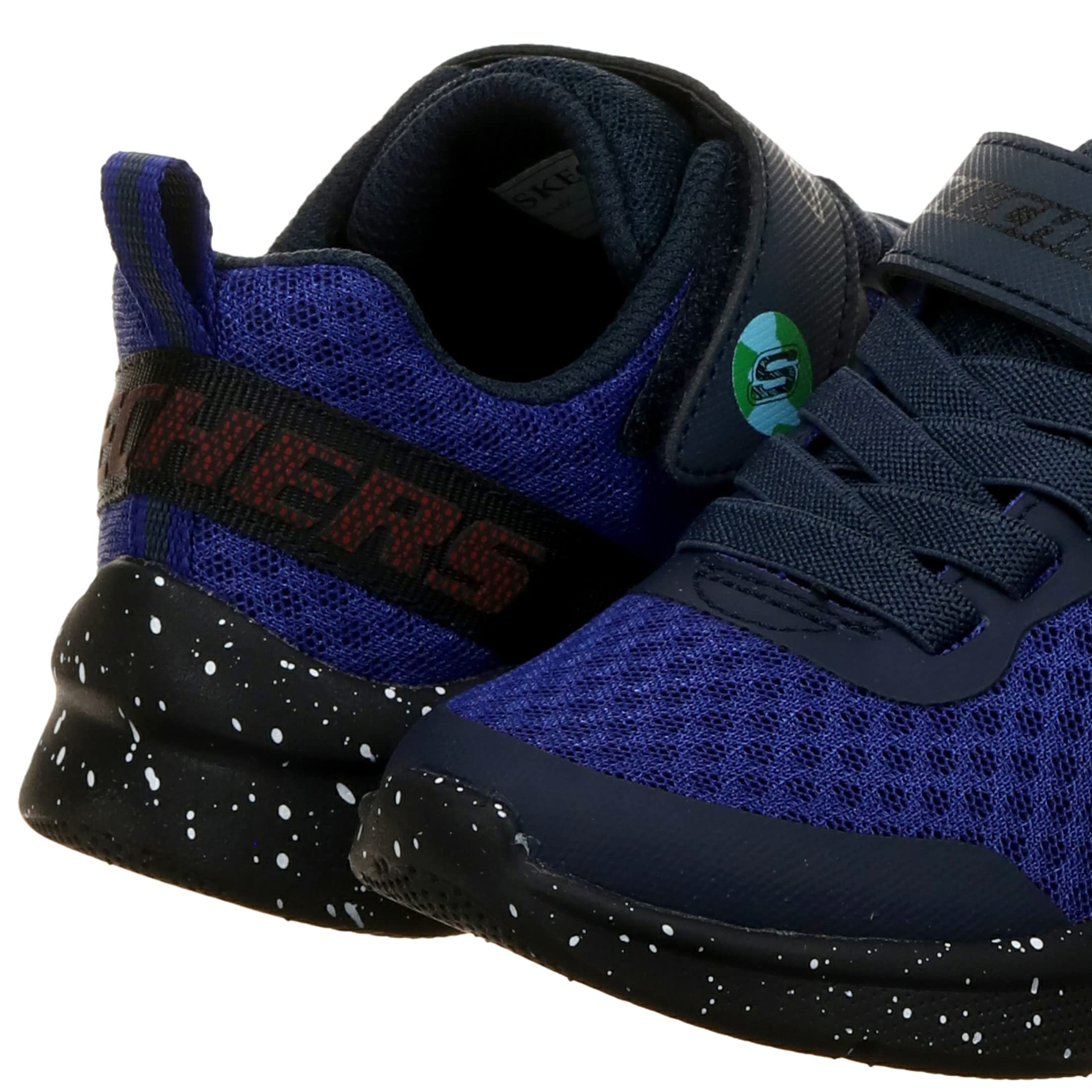  أحذية سكتشرز للأولاد  نعل مطاطي مرن يوفر ثباتاً ممتازاً بطانة مريحة توفر دعماً طوال اليوم