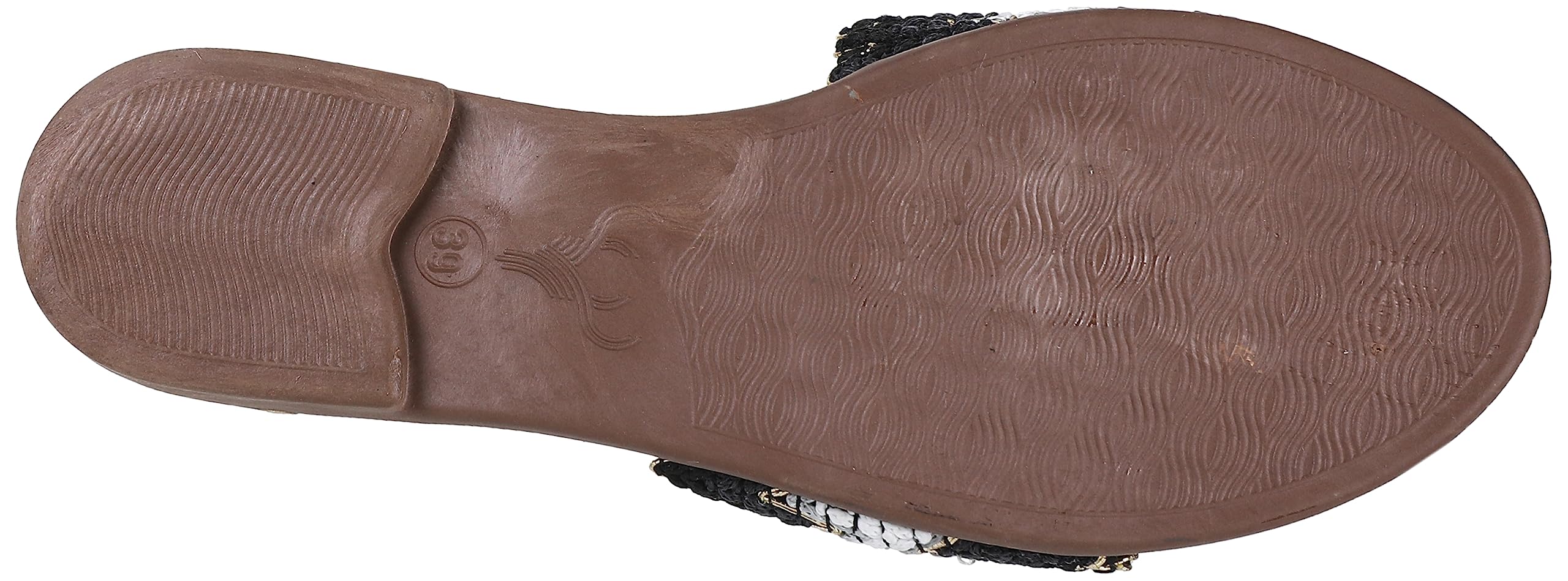 شبشب SWAY للنساء تجمع بين الراحة والأناقة للاستخدام اليومي. تصميمها مزود بنعل داخلي ناعم وخفيف الوزن يوفر راحة طوال اليوم