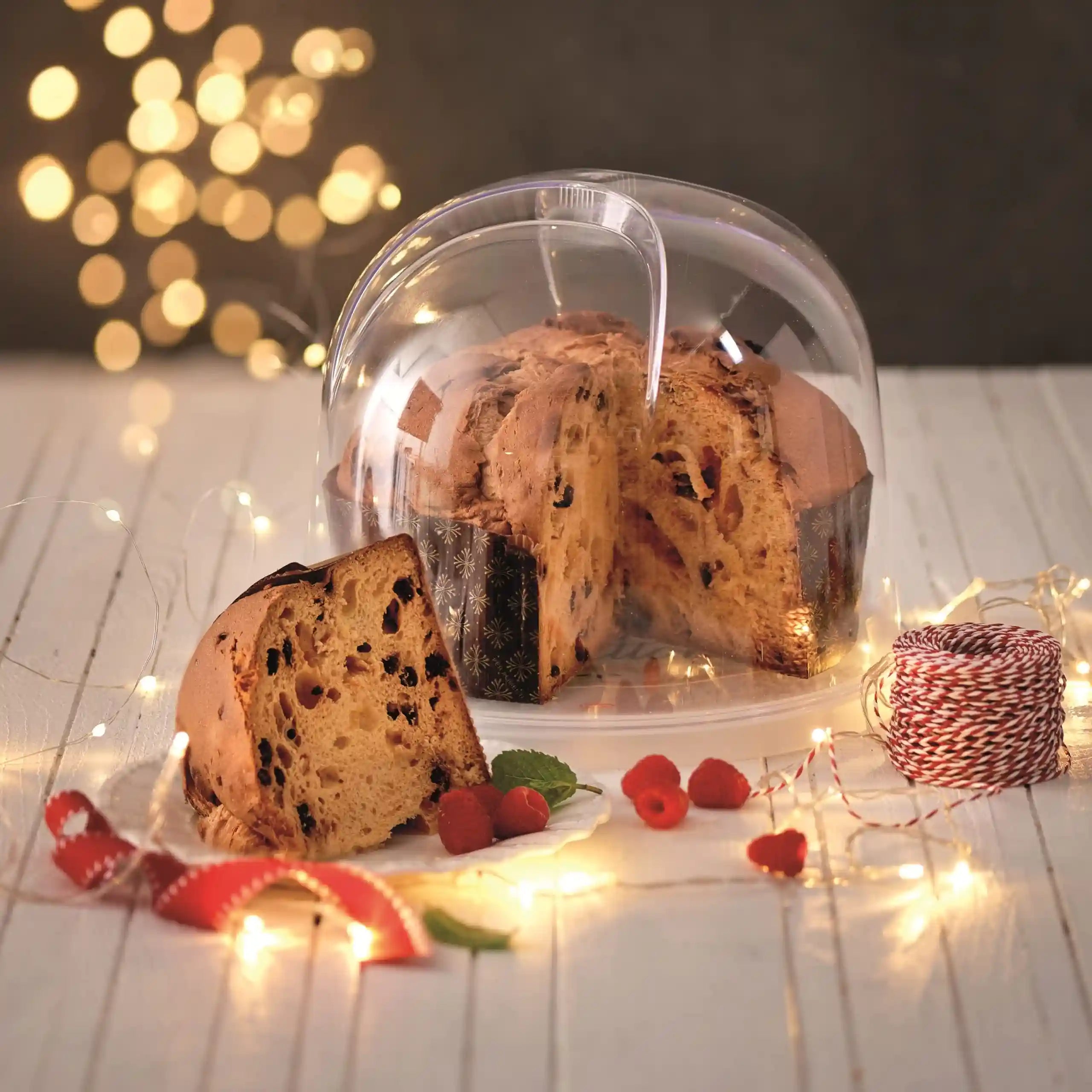 حاوية بلاستيكية من سنبس بغطاء شفاف مزودة بإغلاقين آمنين، تعد خيارًا مثاليًا لتخزين الطعام