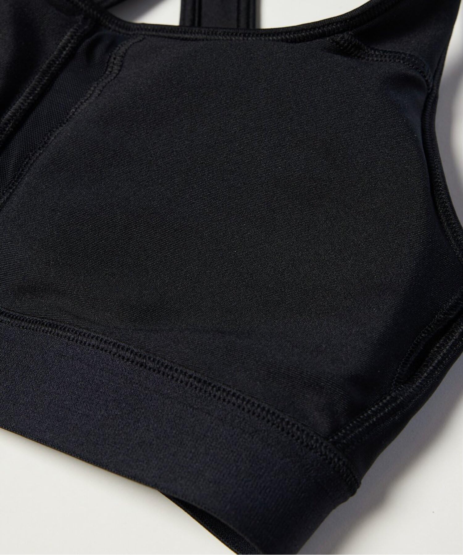 اندر ارمور حمالة صدر رياضية للنساء من يو ايه كروس باك ميد - اسود