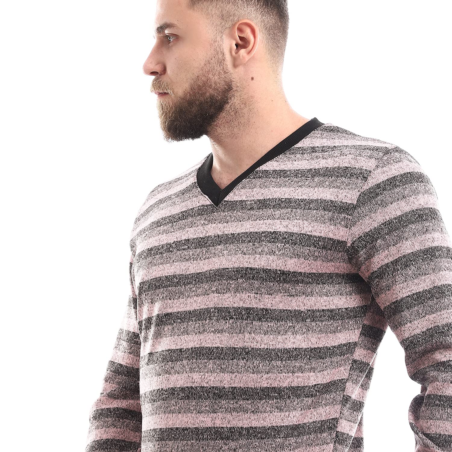 Off Cliff Pullover For Men,Regular fit suitable for layering or standalone wear.