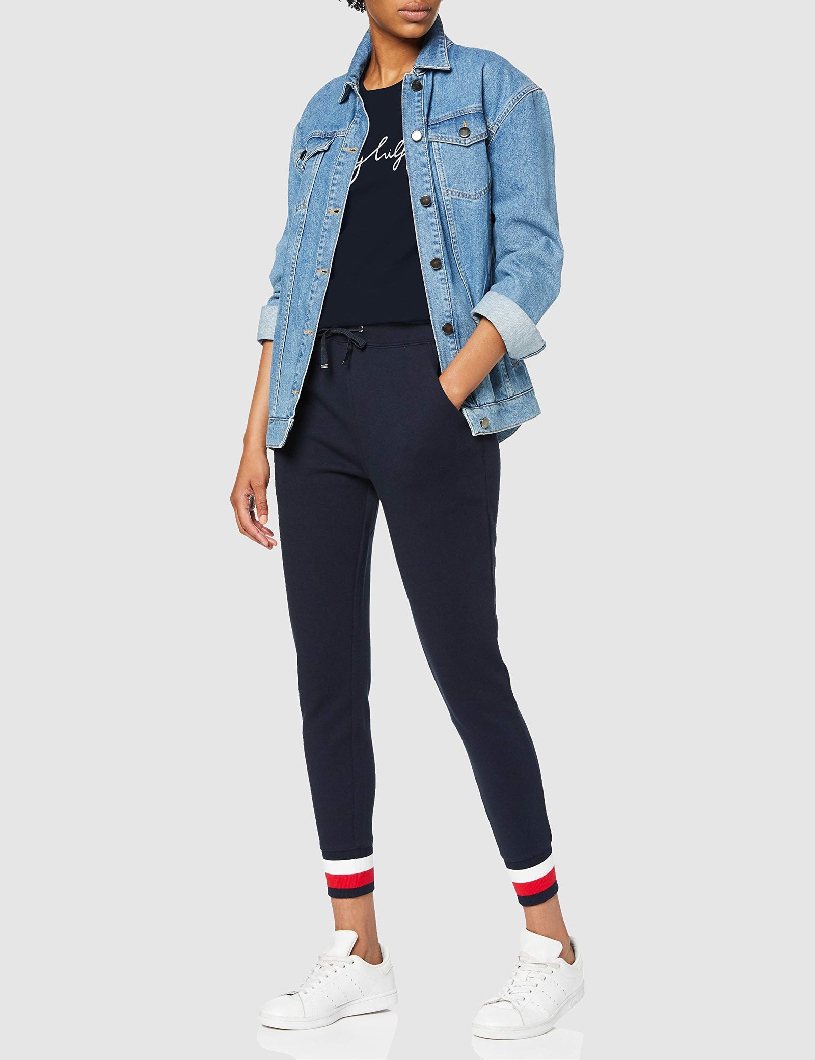 Tommy Hilfiger Women’s T-Shirt – Casual Everyday Style