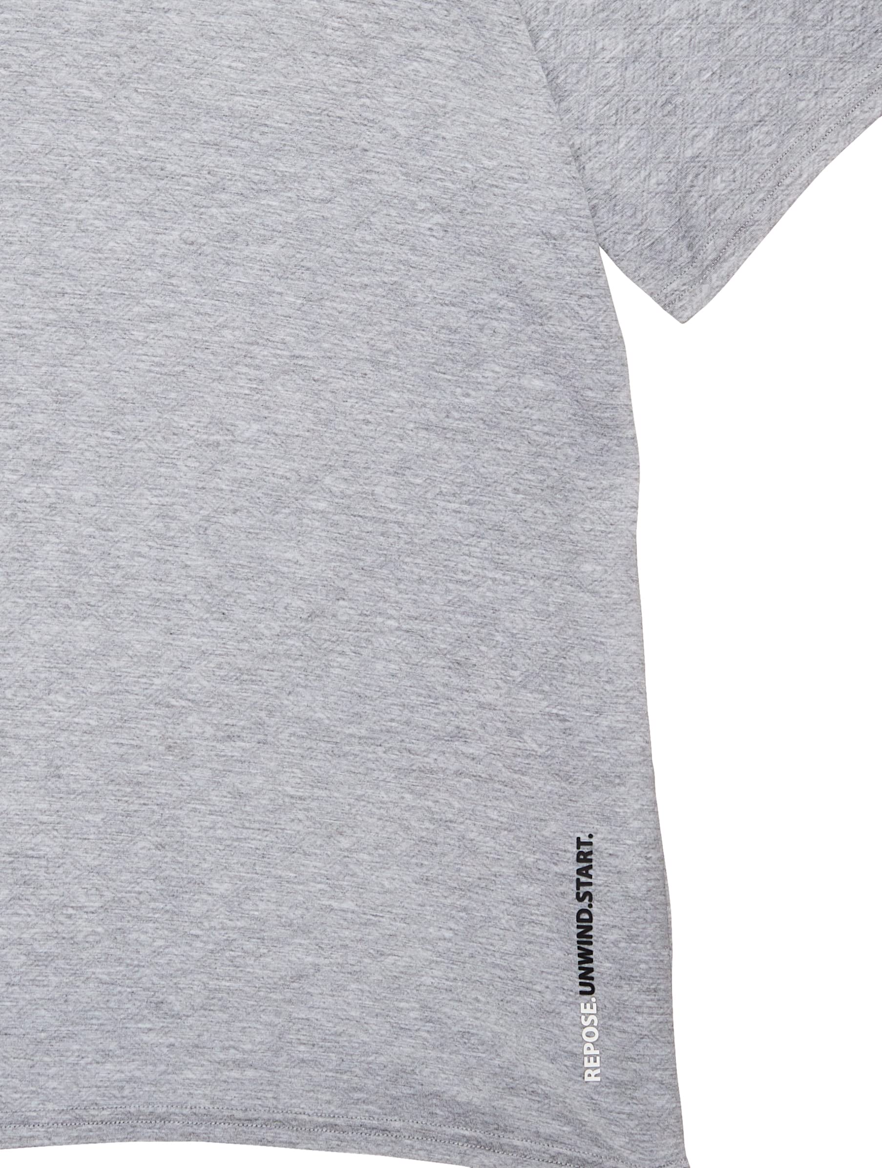 Splash Active Regular T-Shirt For Men,Classic crew neckline for timeless appeal.