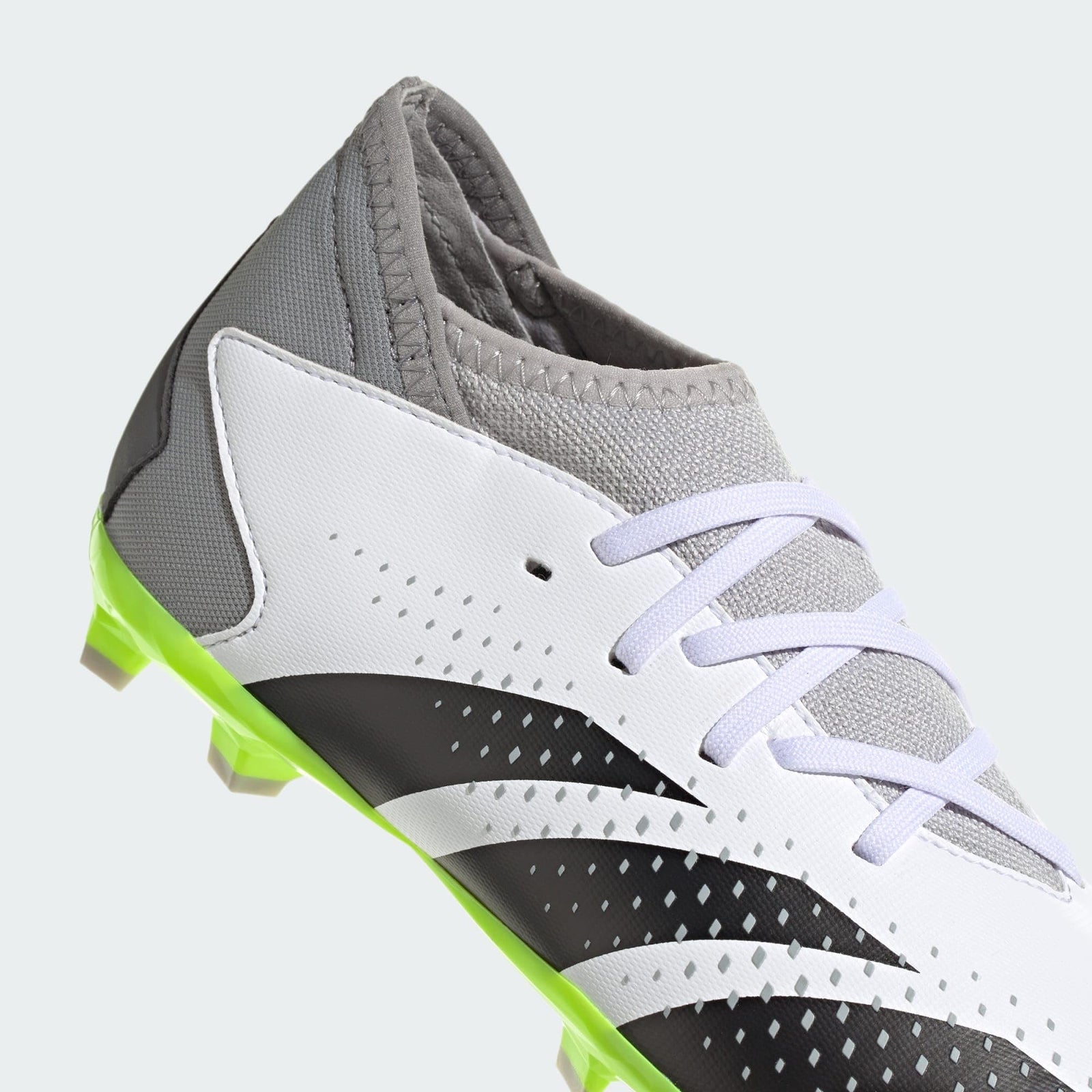 adidas Unisex kids PREDATOR ACCURACY.3 FG J Football Shoes (Firm Ground)
