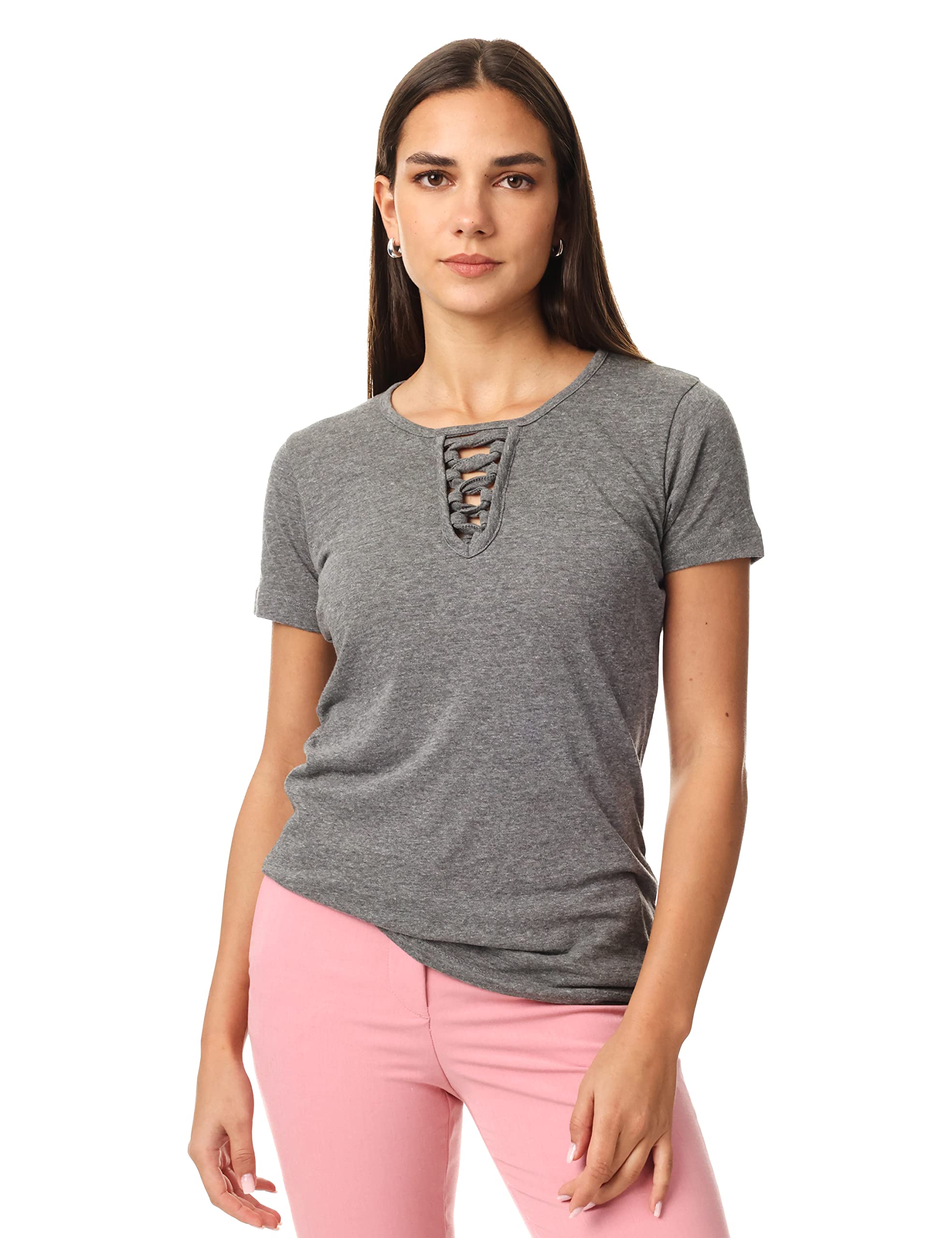 تيشيرتات Dockland للنساء مصممة لتوفير الراحة والأناقة اليومية. مصنوعة من خامة ناعمة وقابلة للتنفس