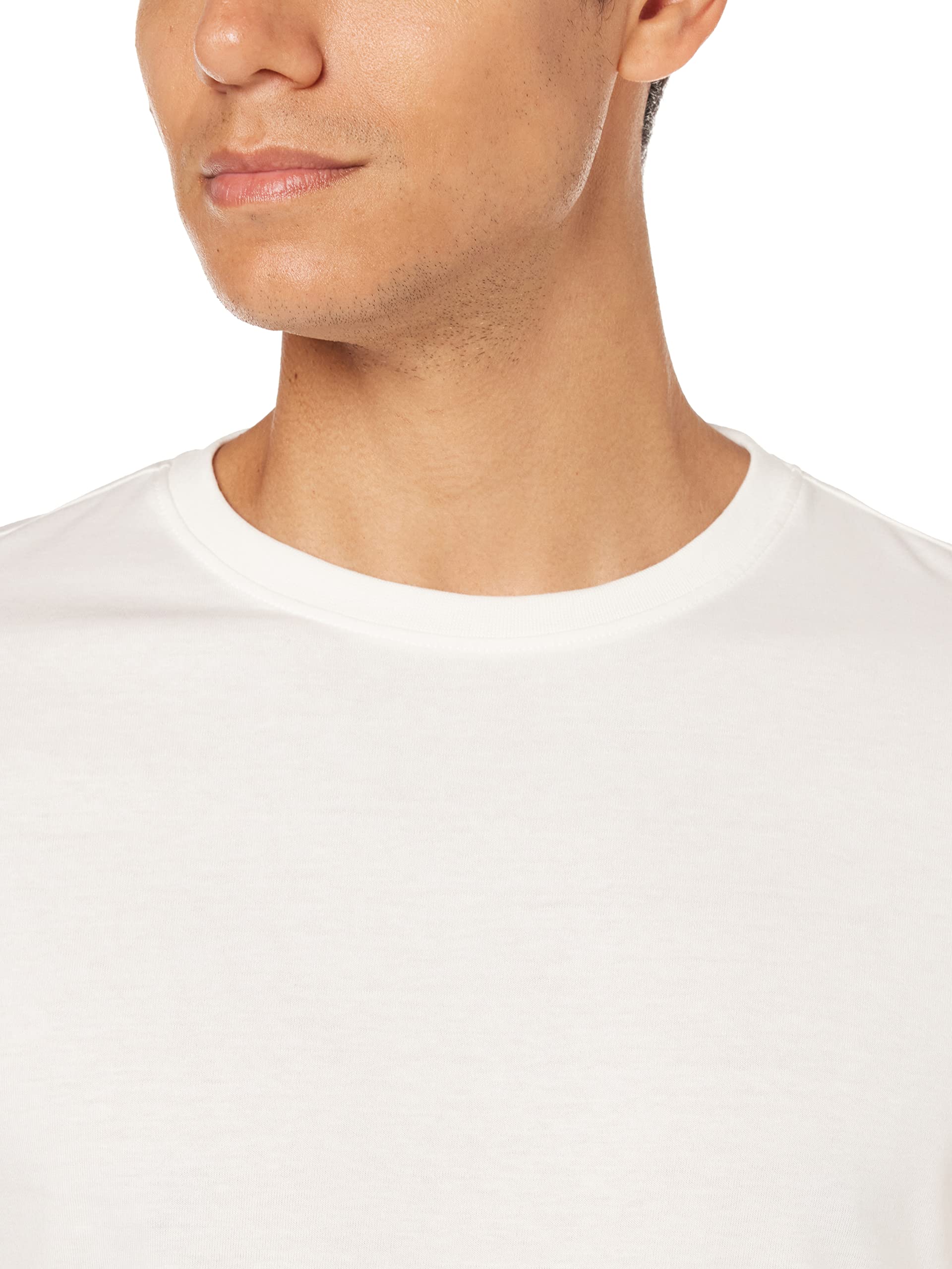 تيشيرت رجالي سادة بقصة عادية – أناقة يومية مريحة