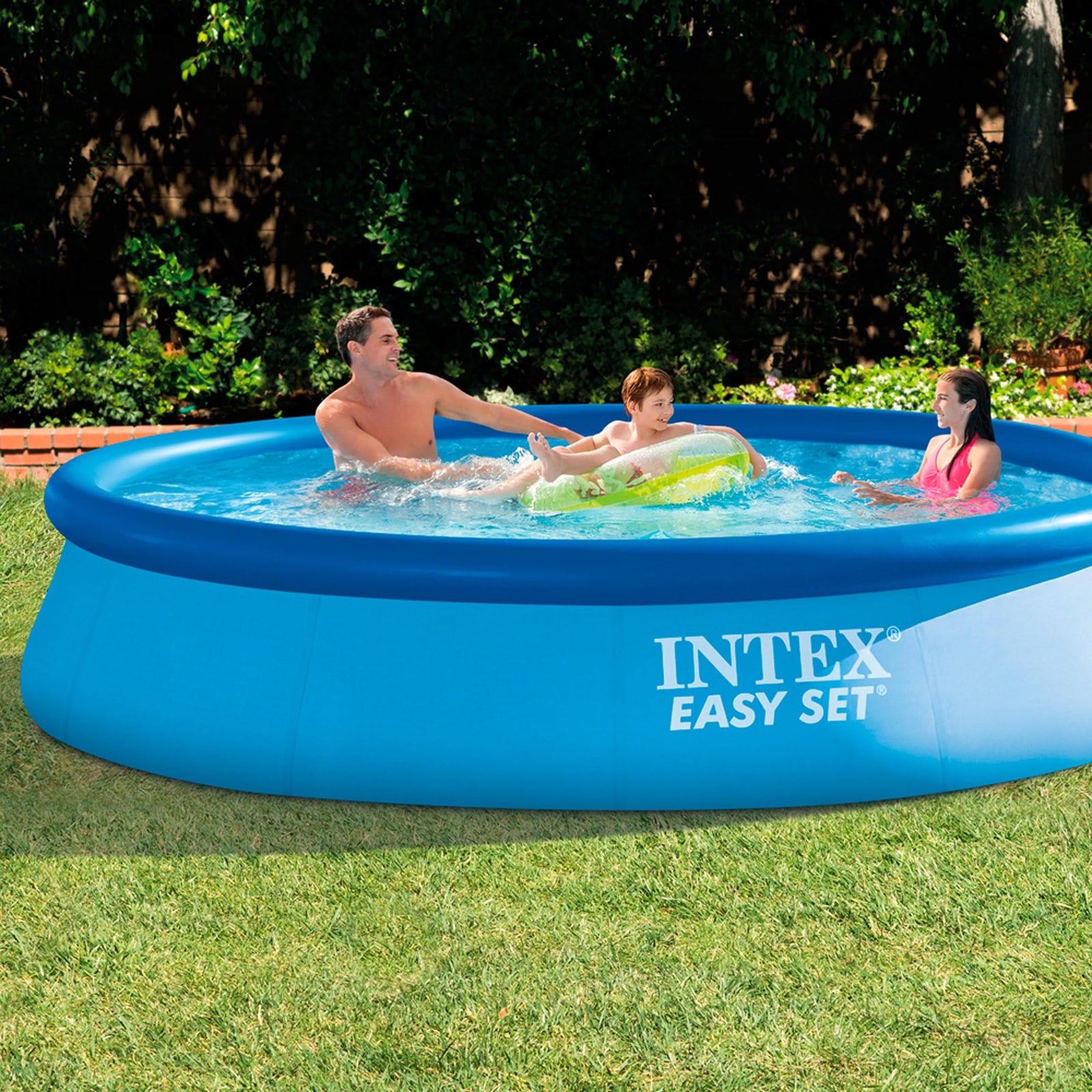 Intex Round Swimming Pool with Filter Pump – Fun & Cool Summer Play