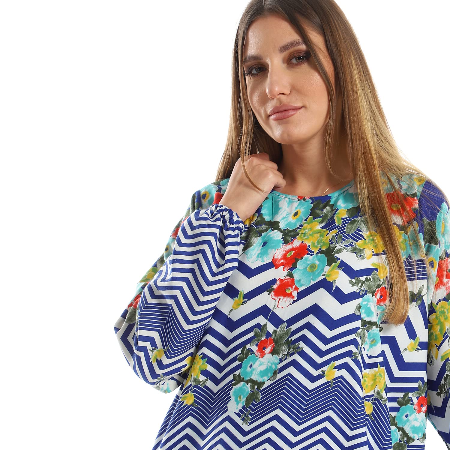 نايت دريس CAESAR للسيدات مصنوع من خامة ناعمة وخفيفة تمنحك راحة تامة طوال الليل