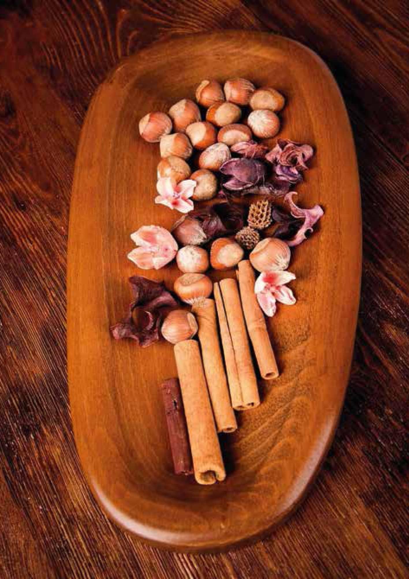 صينية تقديم Generic على شكل بيضاوي، متعددة الاستخدامات وعملية لتقديم الطعام أو تنظيم الأشياء