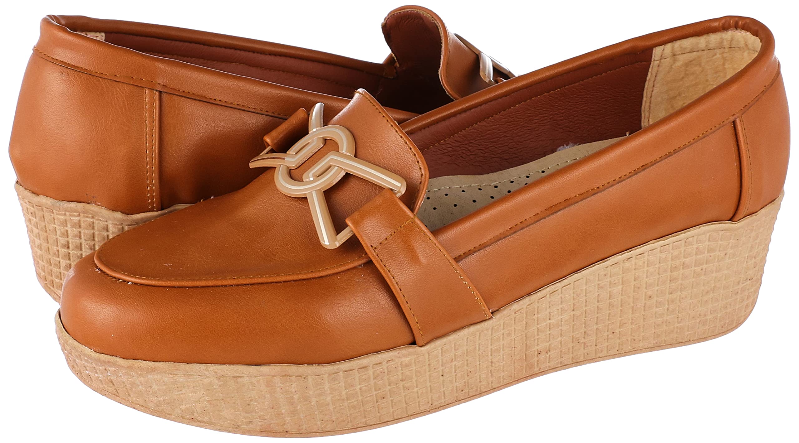 أحذية SWAY للنساء تجمع بين الأناقة والراحة والمتانة للاستخدام اليومي. تصميمها مزود بنعل داعم ومصنوعة من مواد عالية الجودة لتوفير راحة طوال اليوم 