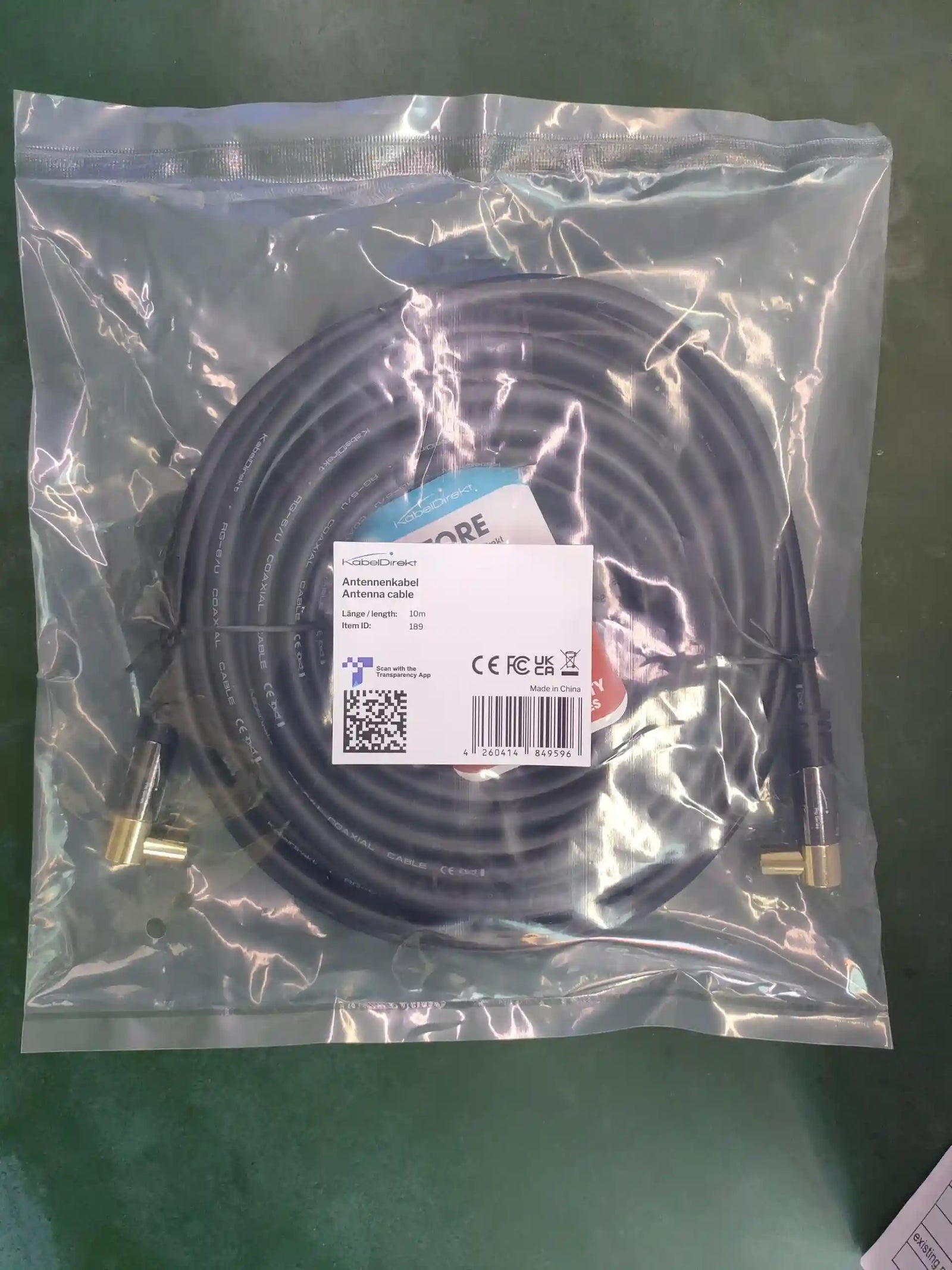 كابل كوكسيل من كابل ديركت بطول 10 أمتار (سلسلة برو) يضمن نقلًا ممتازًا للإشارة لأجهزة التلفاز والراديو. يتميز بتصميم موصل بزاوية 90 درجة (ذكر إلى أنثى) مما يوفر مرونة عالية وتوصيلاً آمنًا