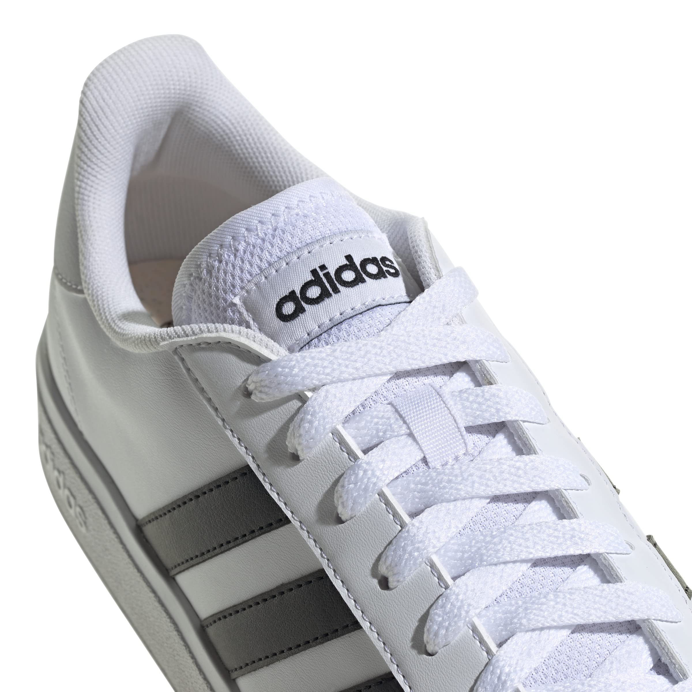 adidas mens  2.0 Sneaker