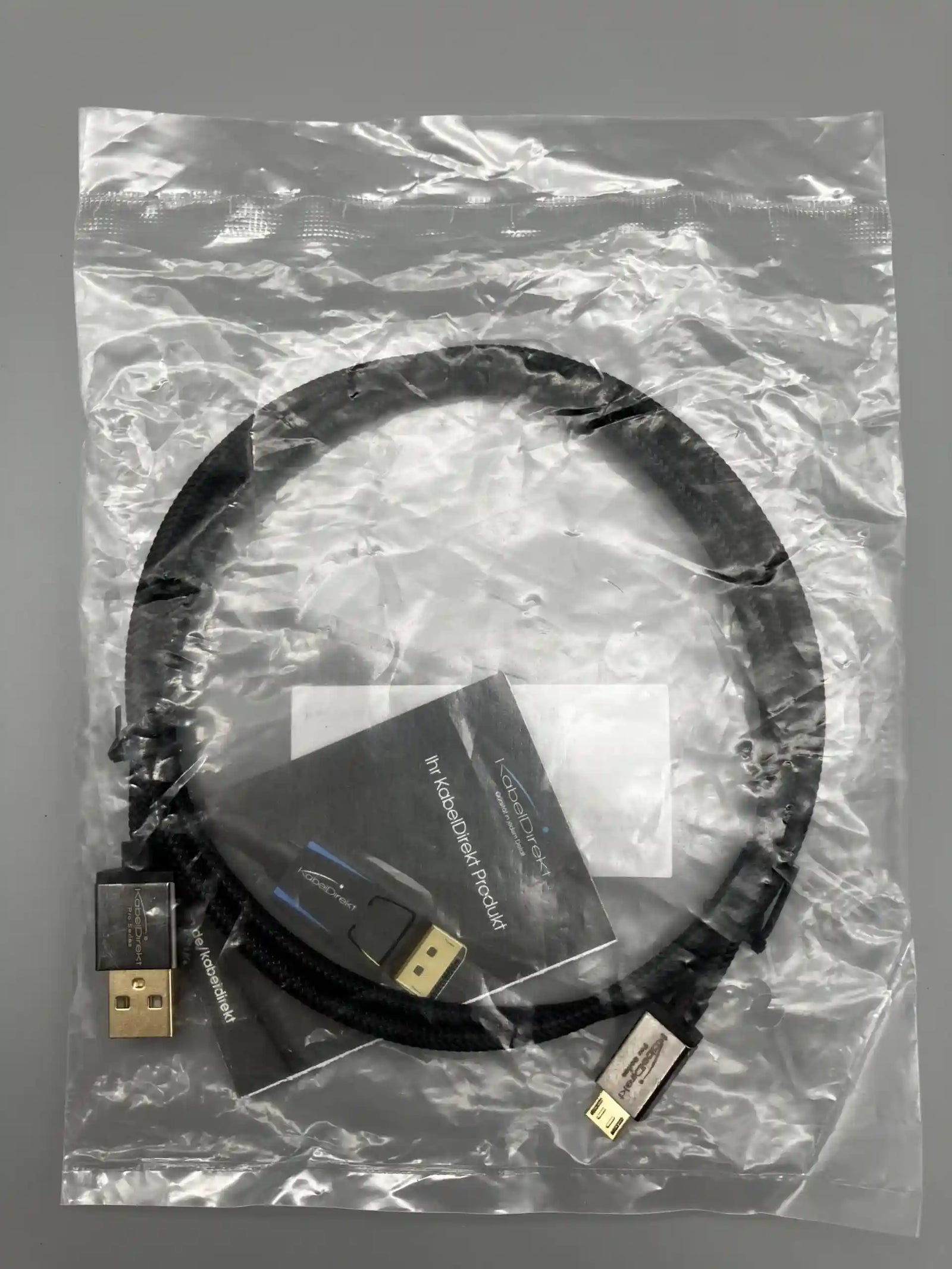 كابل KabelDirekt – كابل Micro USB بطول 1 متر (كابل شحن/نقل بيانات، USB 2.0 وأجهزة Micro USB)، نايلون أسود – سلسلة PRO.