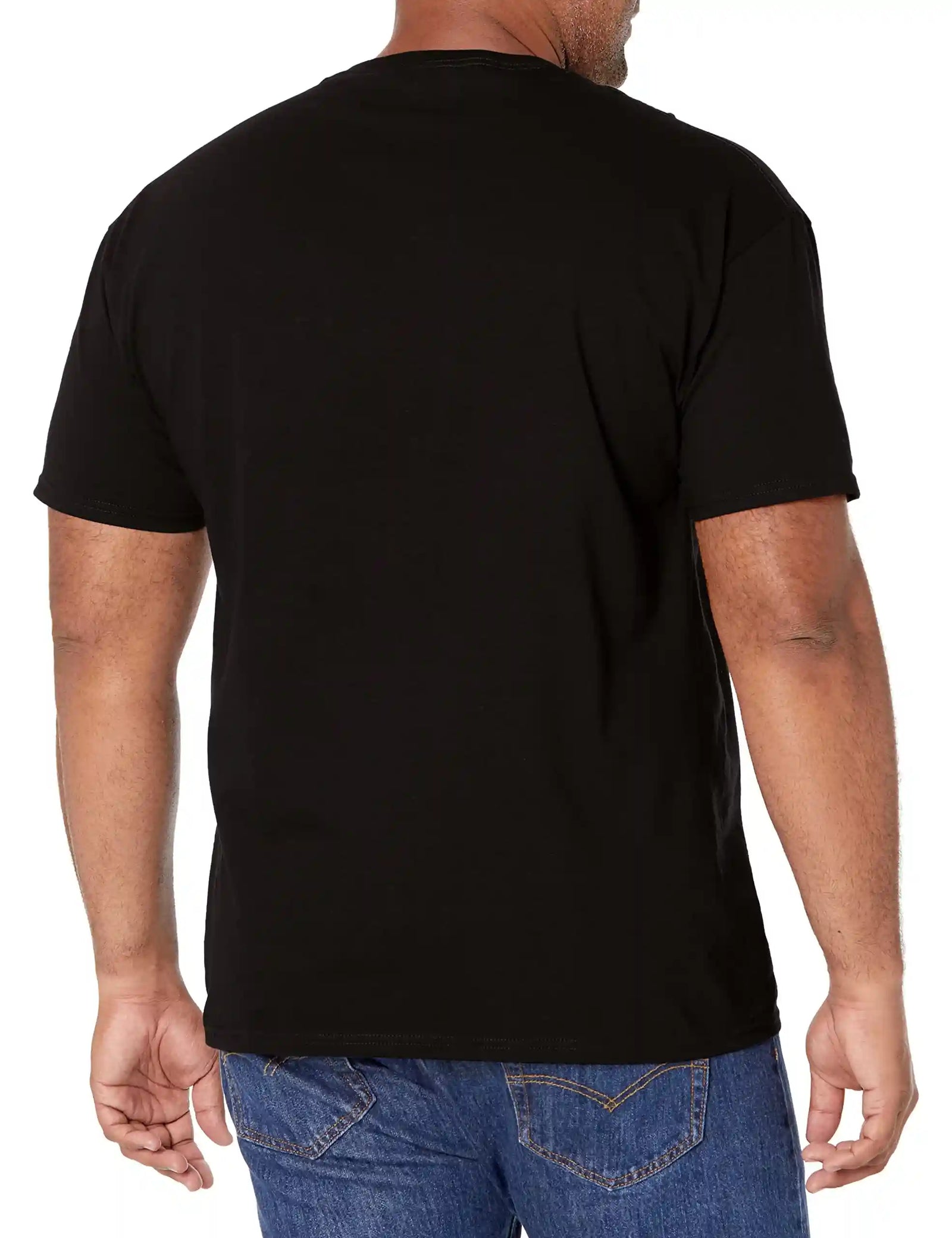  تيشيرتات رجالية من ستار وورز. مصنوعة من قماش ناعم ومتنفس، توفر قصة مريحة للارتداء اليومي أو الخروجات الكاجوال