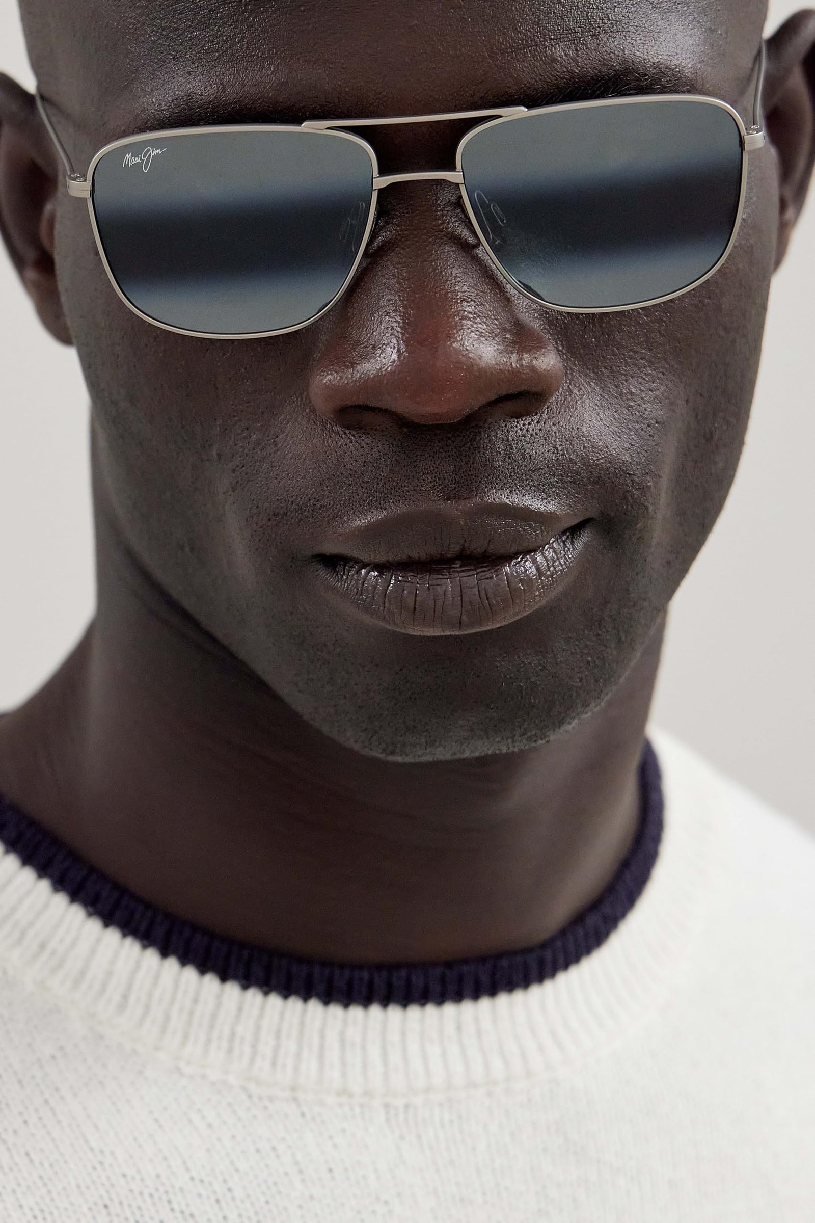 Maui Jim Square Lens Sunglasses – Stylish UV Protection