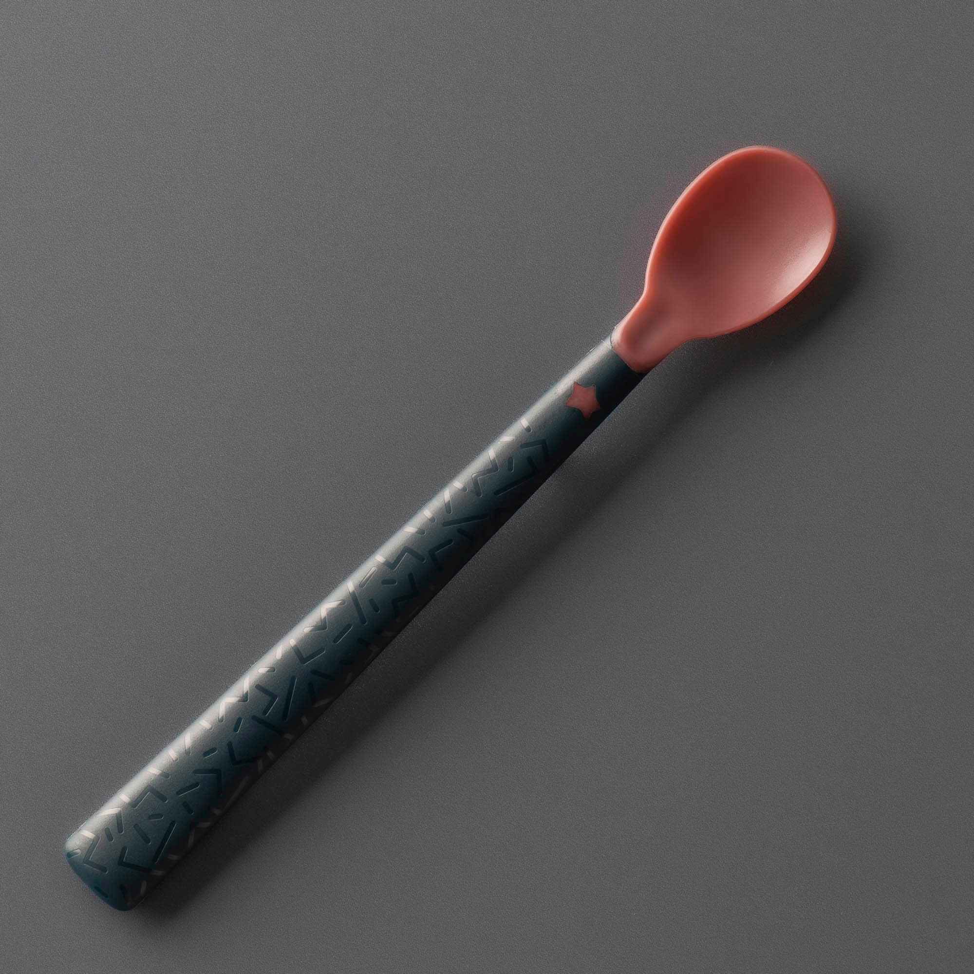 Tommee Tippee Weaning Spoons, for babies 4 months and older, 4-pack.