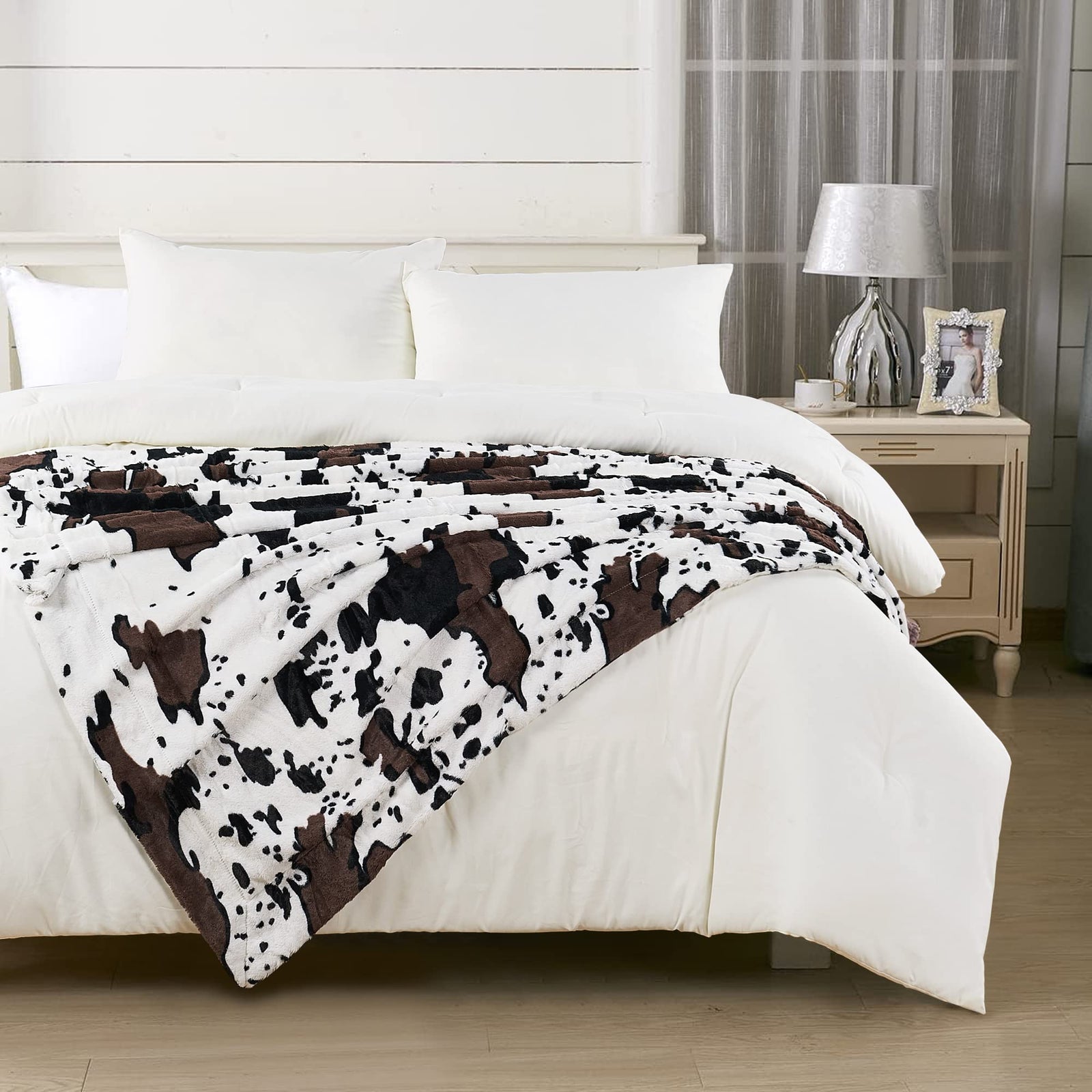 Home Soft Things Animal Printed Throw, 50