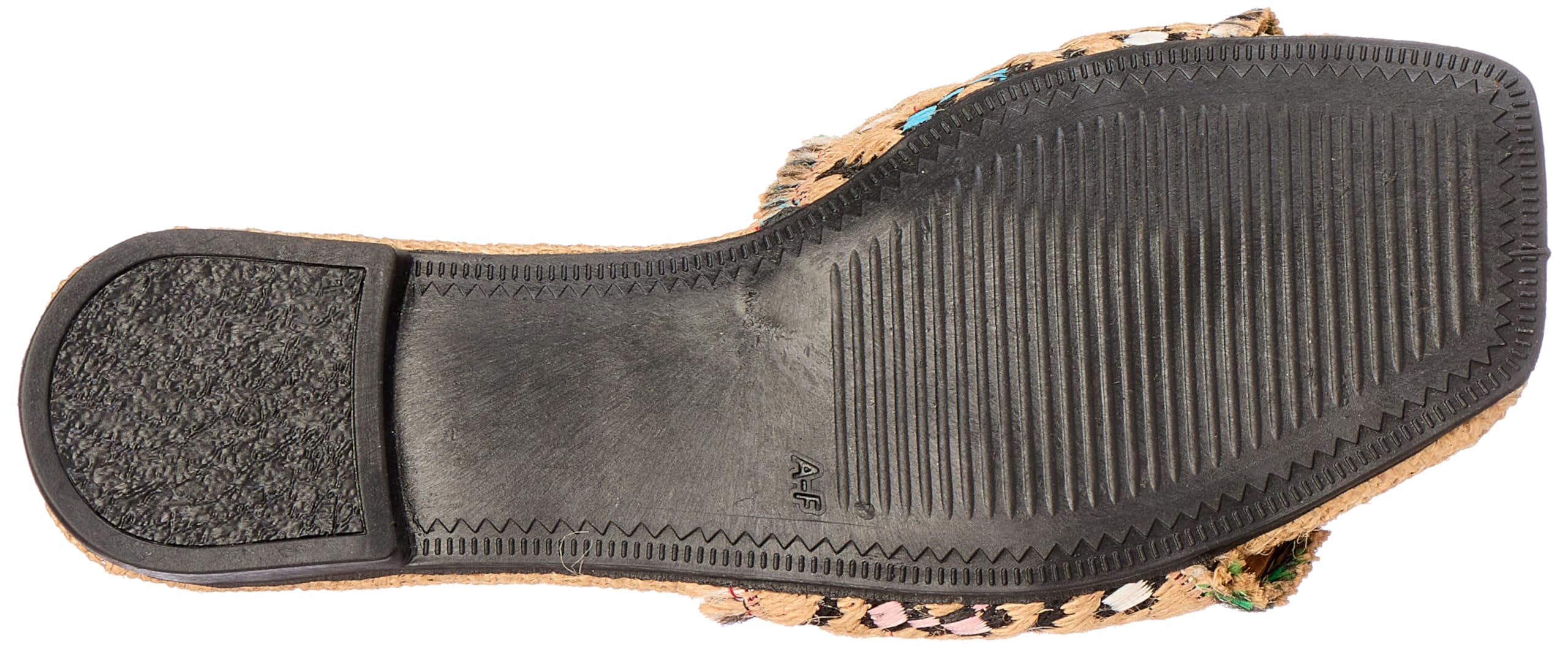 شبشب MADYOS المسطح للنساء يجمع بين الراحة والأناقة الكاجوال. مصنوع من مواد ناعمة ومتينة لتوفير راحة طوال اليوم 