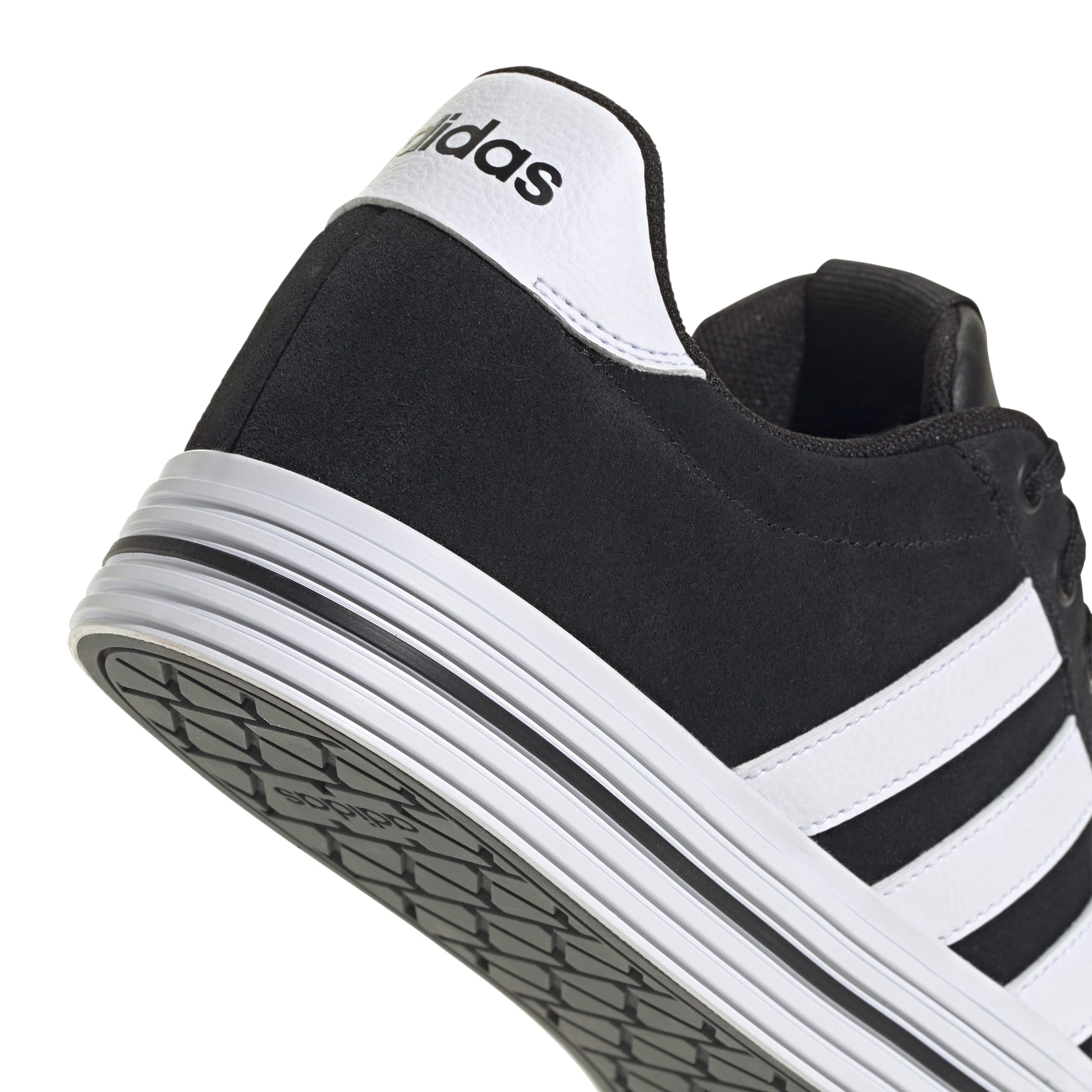 adidas Unisex-Adult Daily 4.0 Sneaker