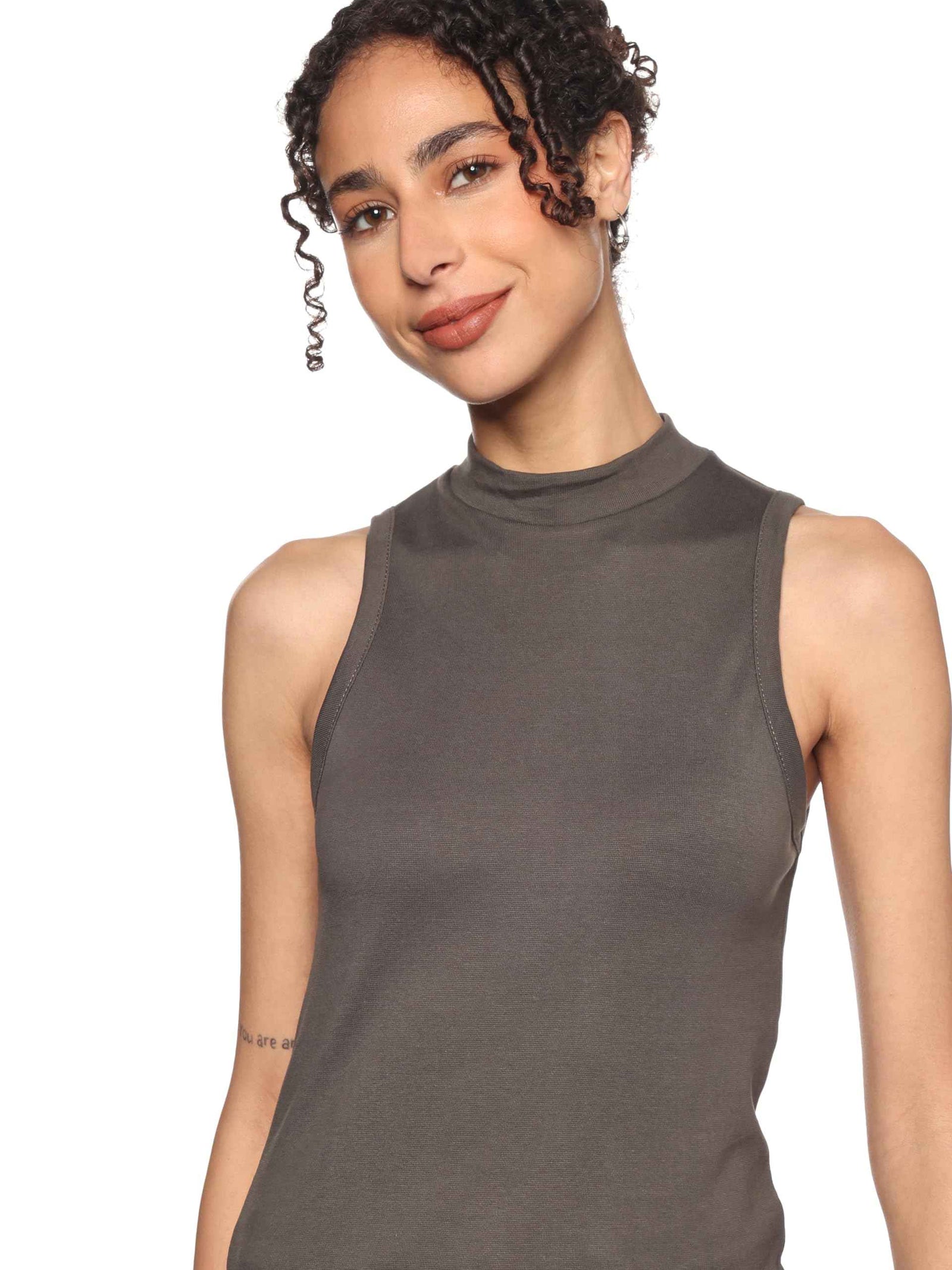 MAG'S Womens WHRT-OLV Tank Top - Safqqa Egypt