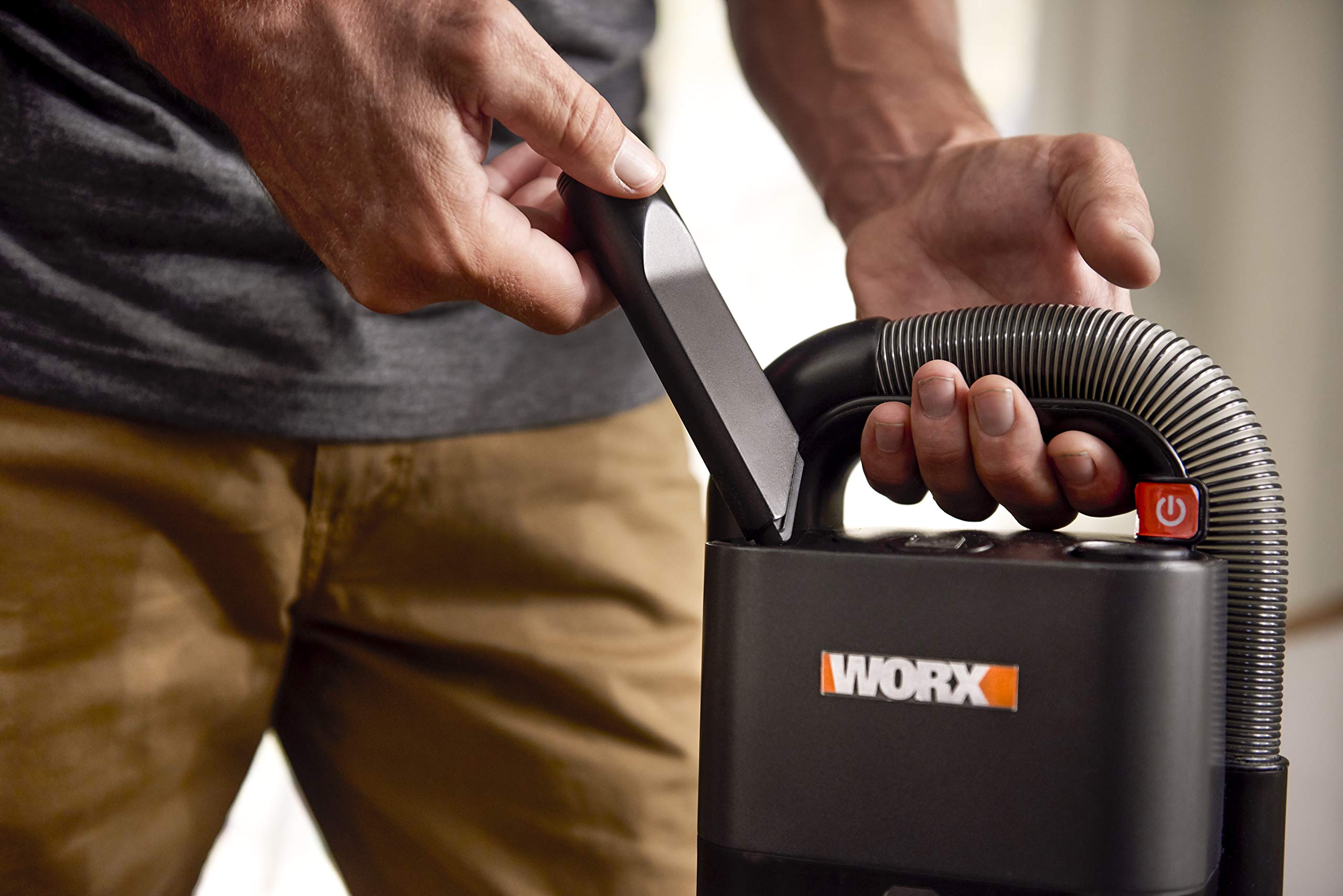 مكنسة لاسلكية مدمجة WORX WX030L.9 بقوة 20V – تصميم مكعب – أداة فقط بدون بطارية و شاحن – لون أسود
